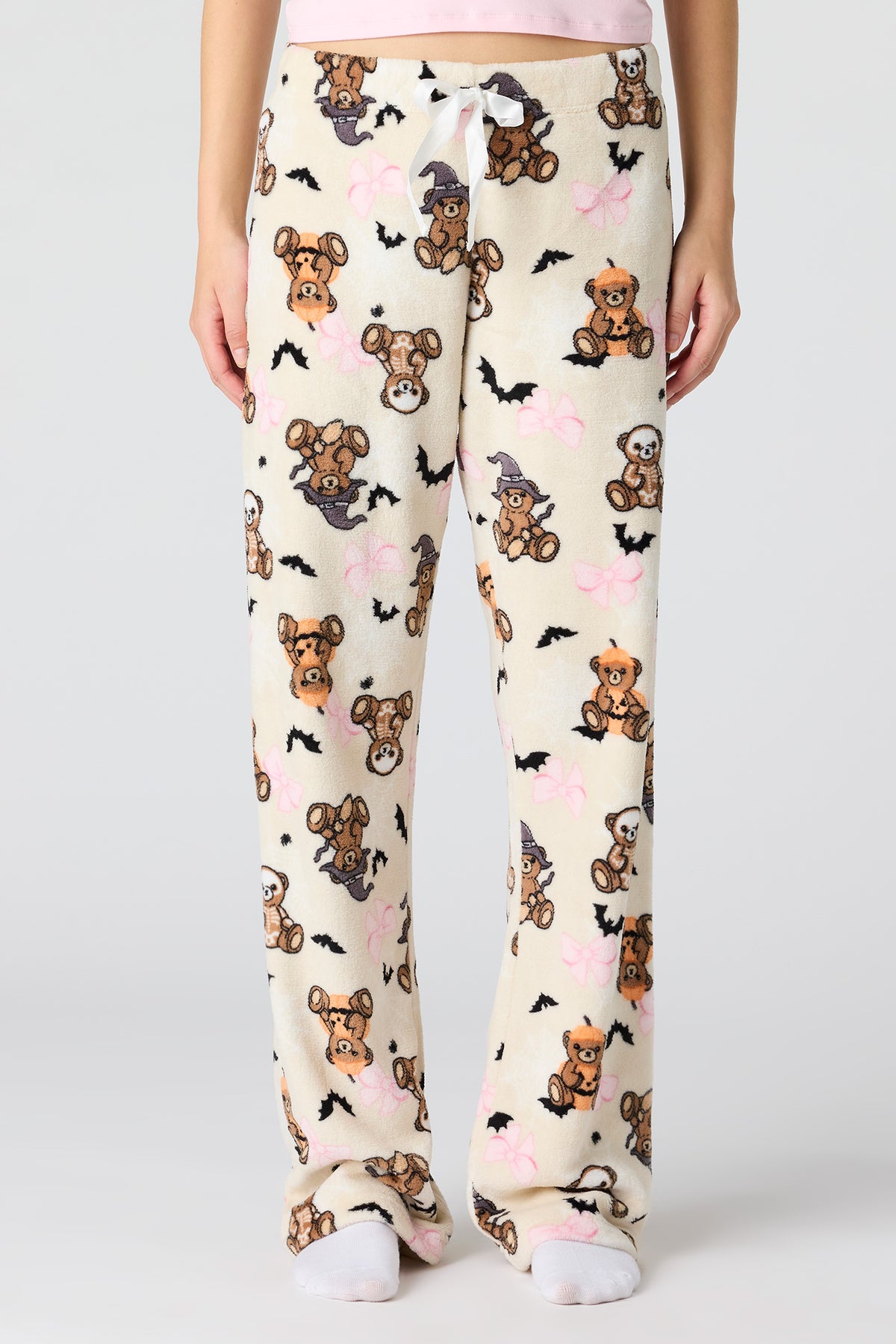 Alt View 3. Halloween Graphic T-Shirt & Plush Pant Pajama Set - Light Pink