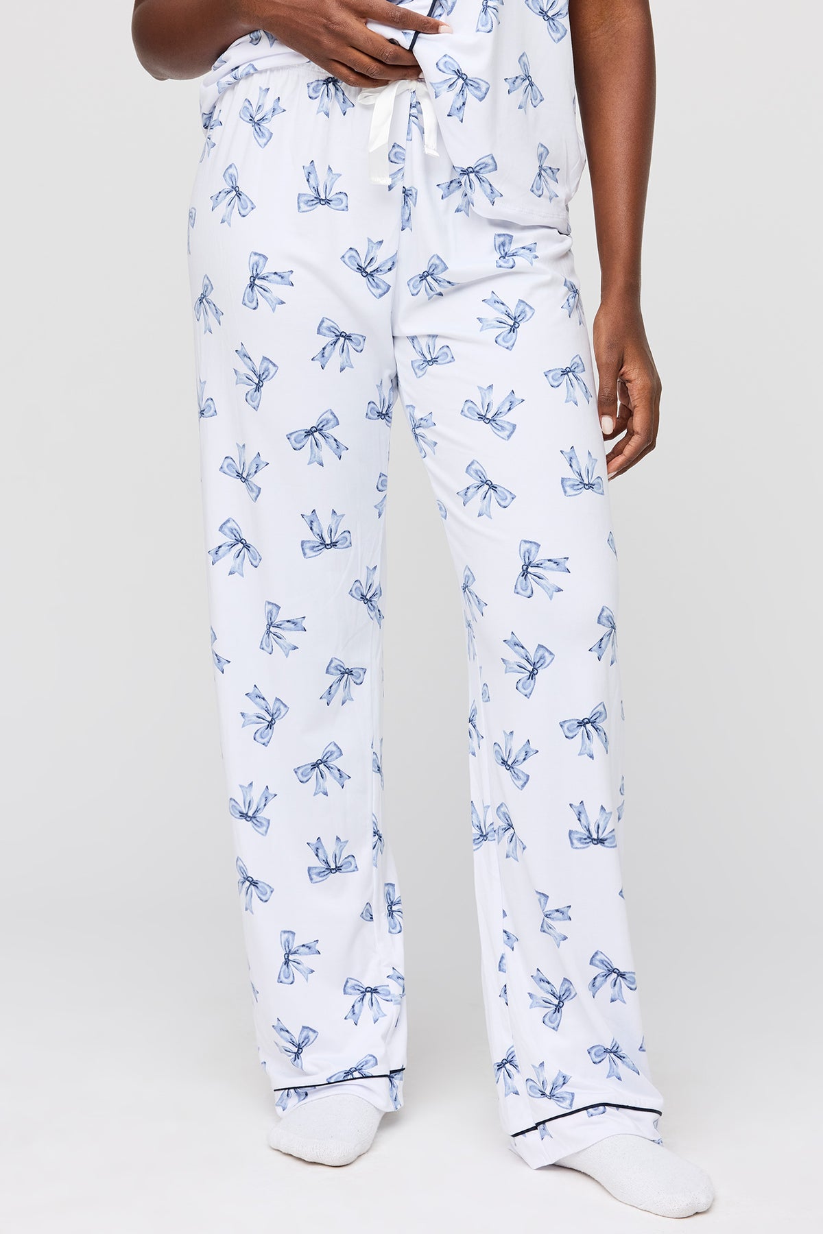 Alt View 3. Button-Up Top & Pant Pajama Set - White