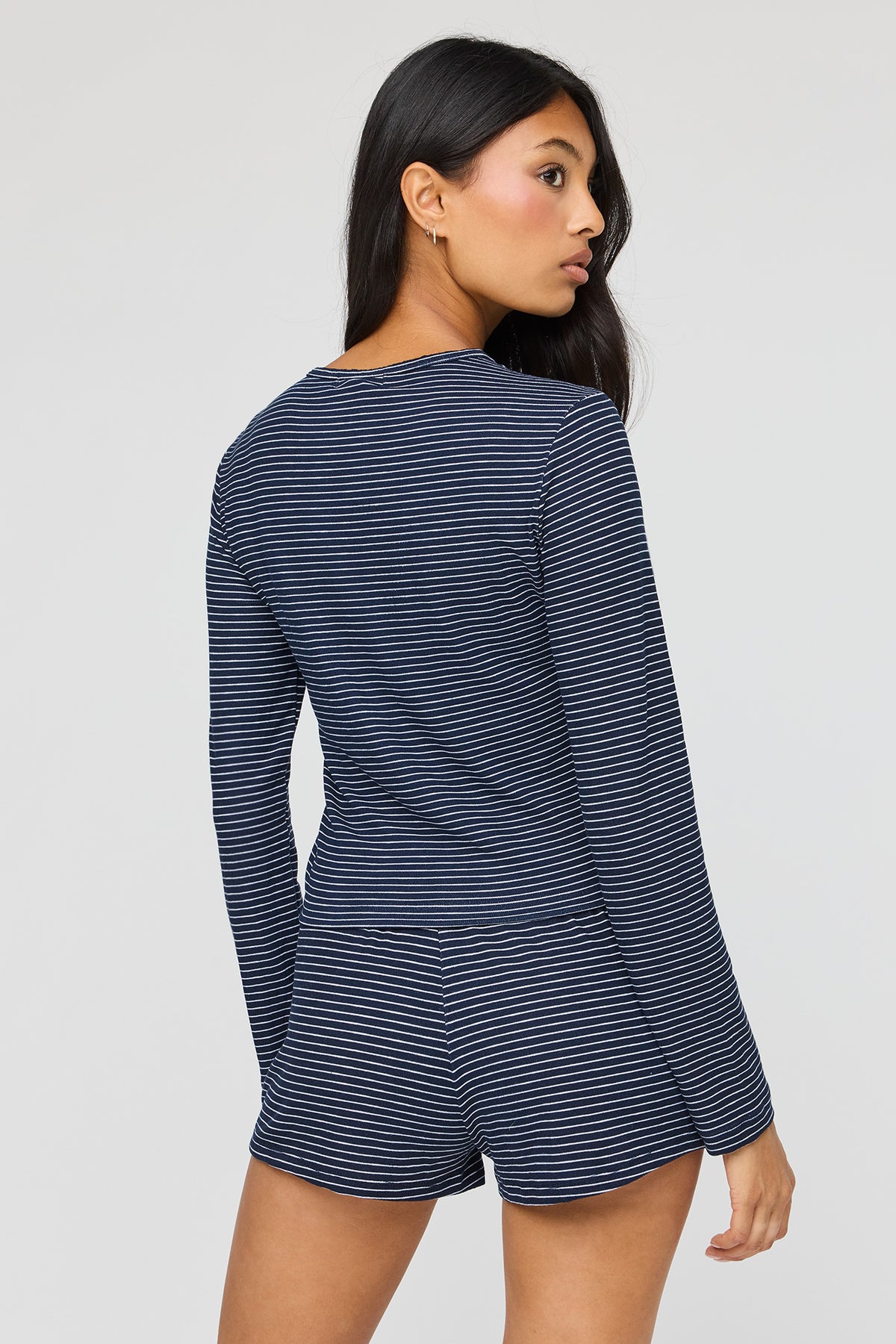 Alt View 2. Long Sleeve Top & Short Pajama Set - Navy