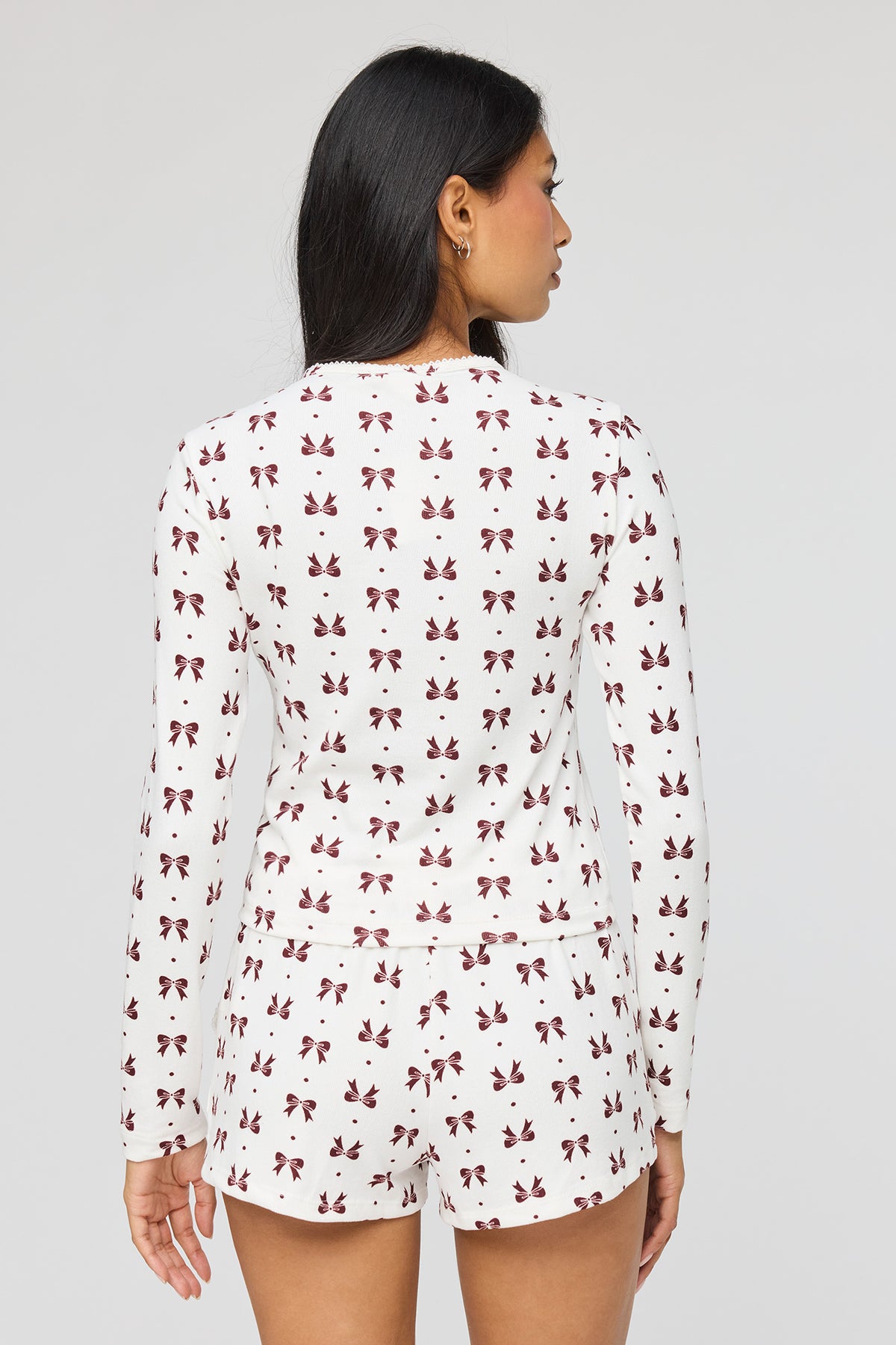 Alt View 2. Long Sleeve Top & Short Pajama Set - Burgundy