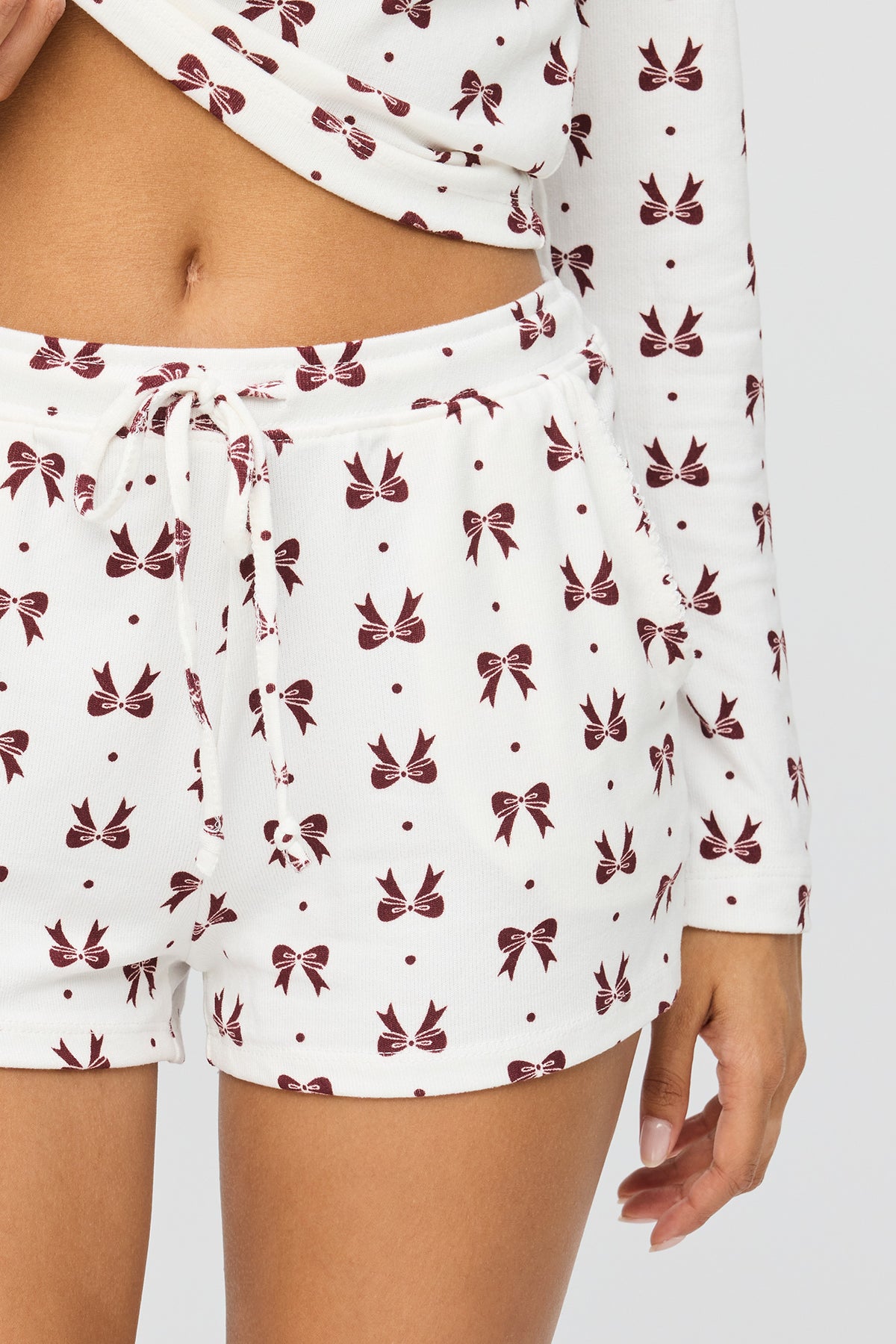 Alt View 4. Long Sleeve Top & Short Pajama Set - Burgundy
