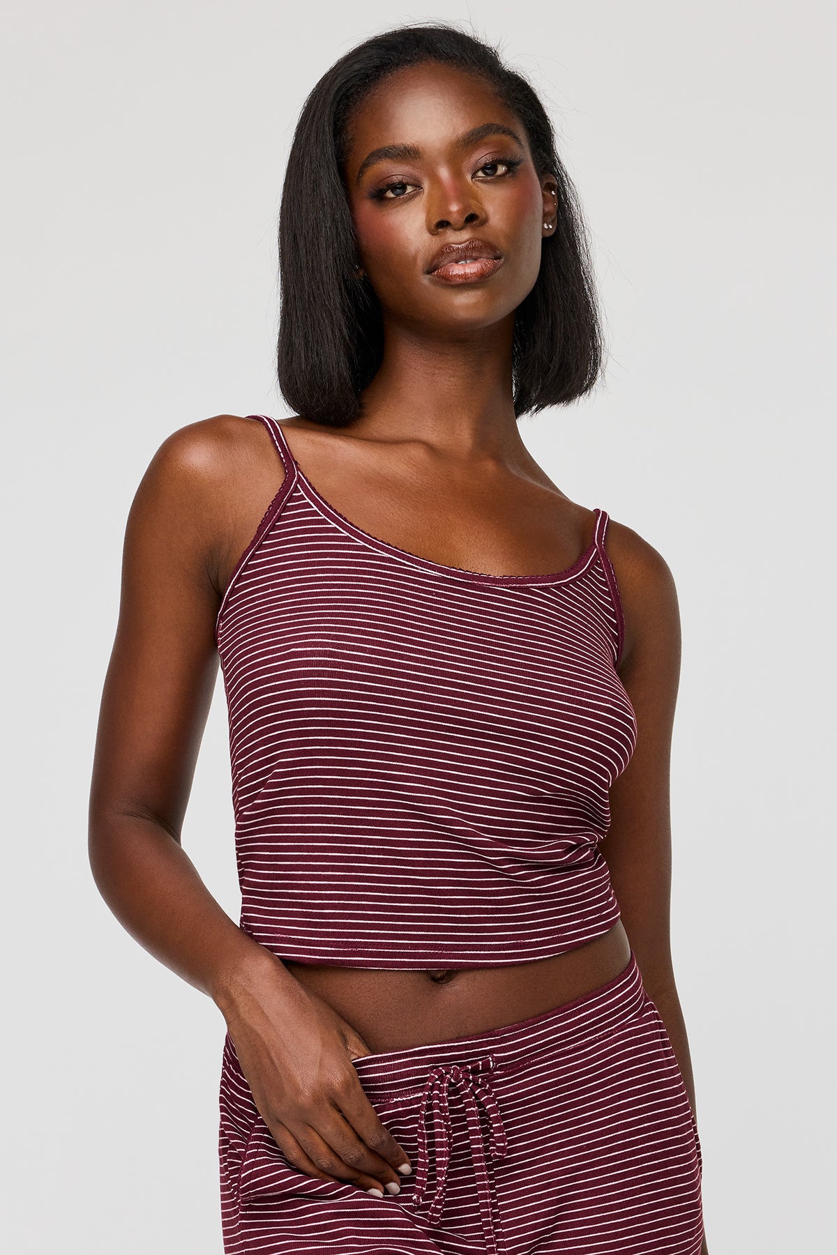 Alt View 2. Cami & Pant Printed Pajama Set - Burgundy
