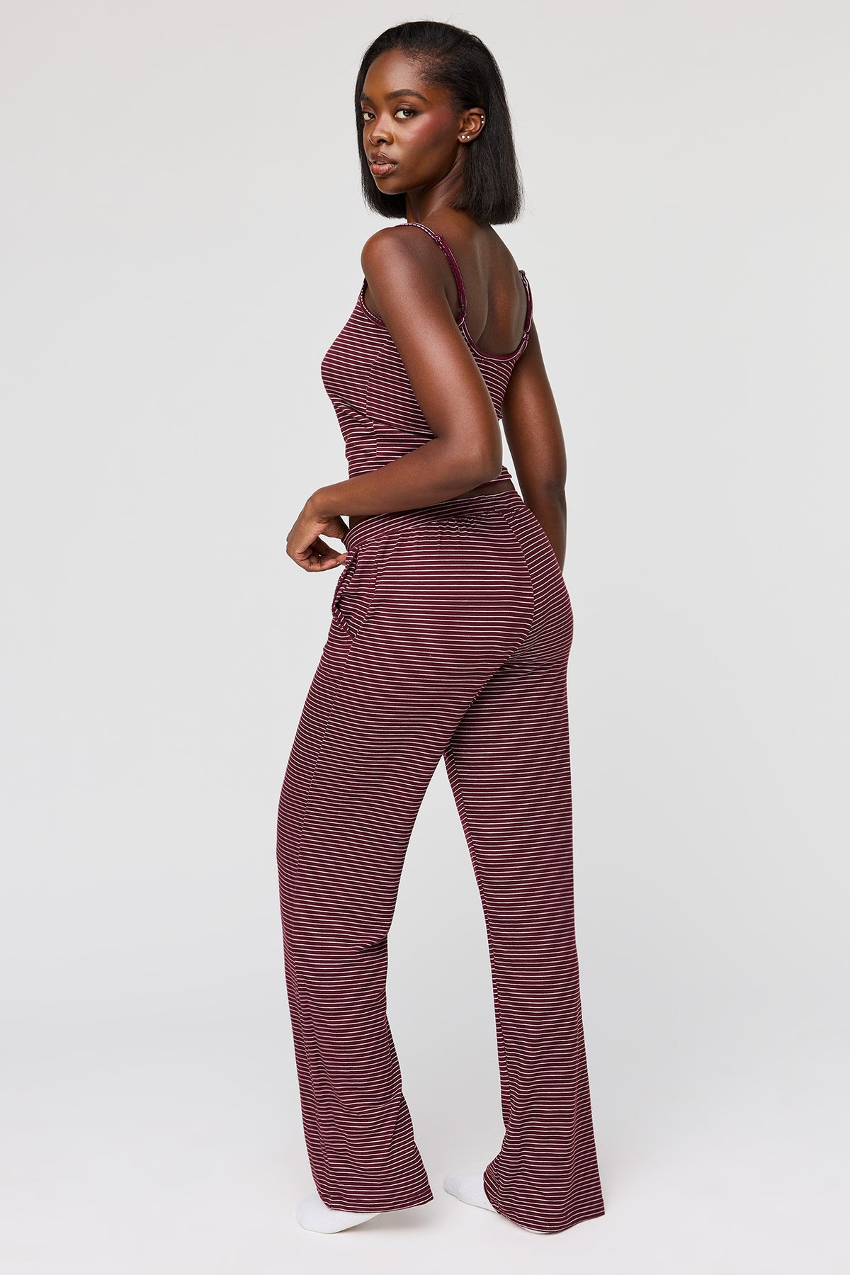 Alt View 4. Cami & Pant Printed Pajama Set - Burgundy