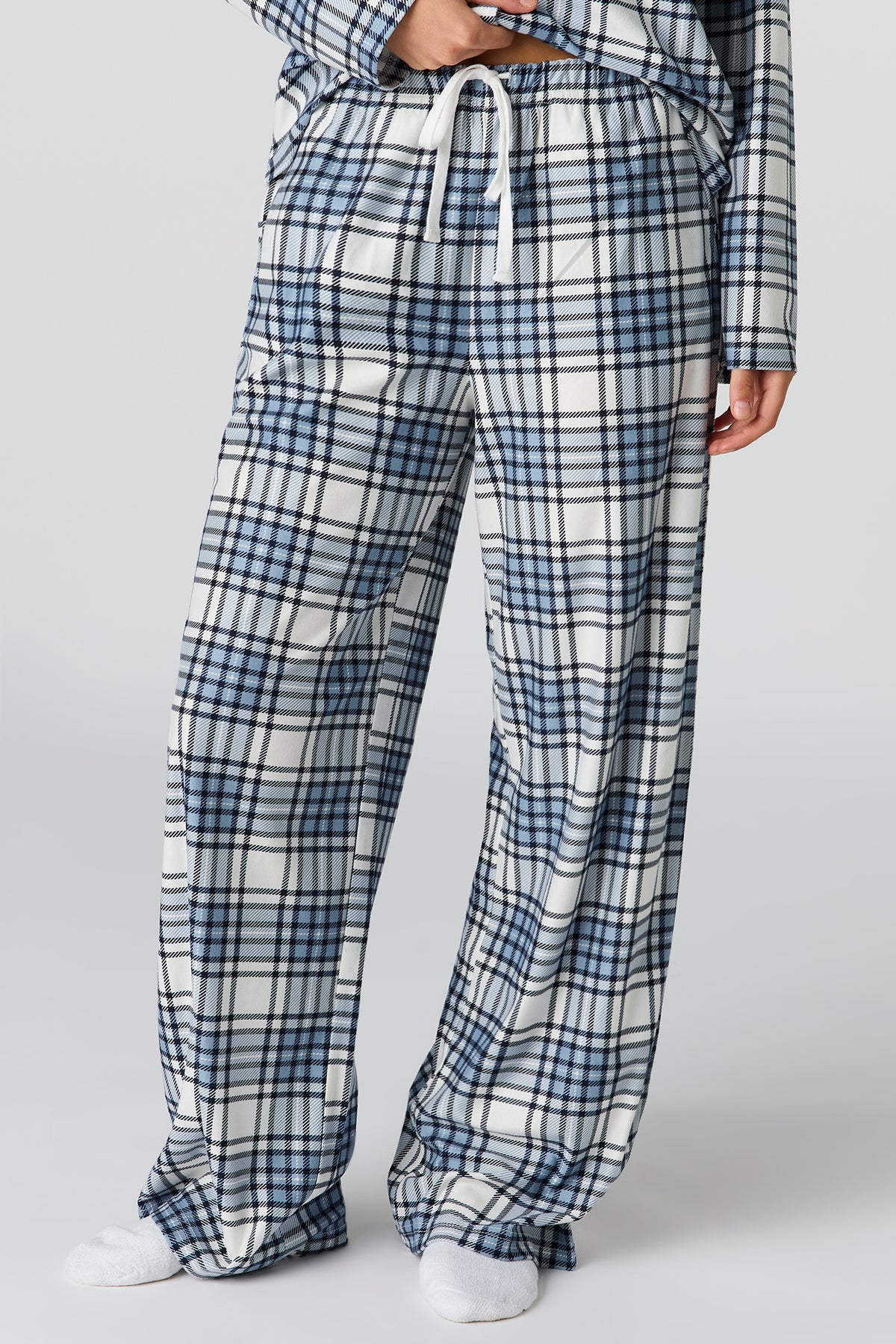 Alt View 3. Printed Button-Up Top & Pajama Pant Set - Light Blue