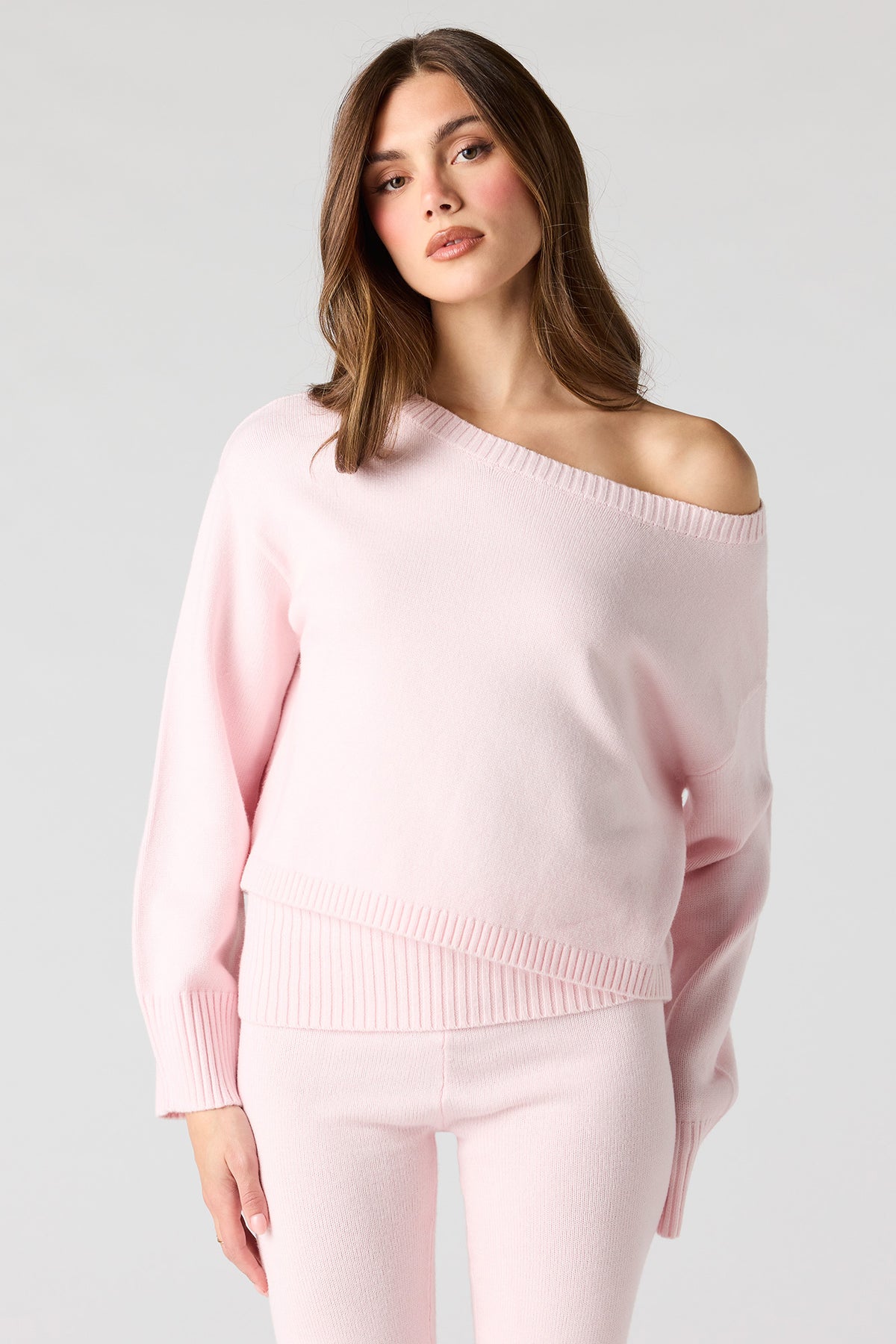 Alt View 3. Off Shoulder Boxy Sweater - Light Pink