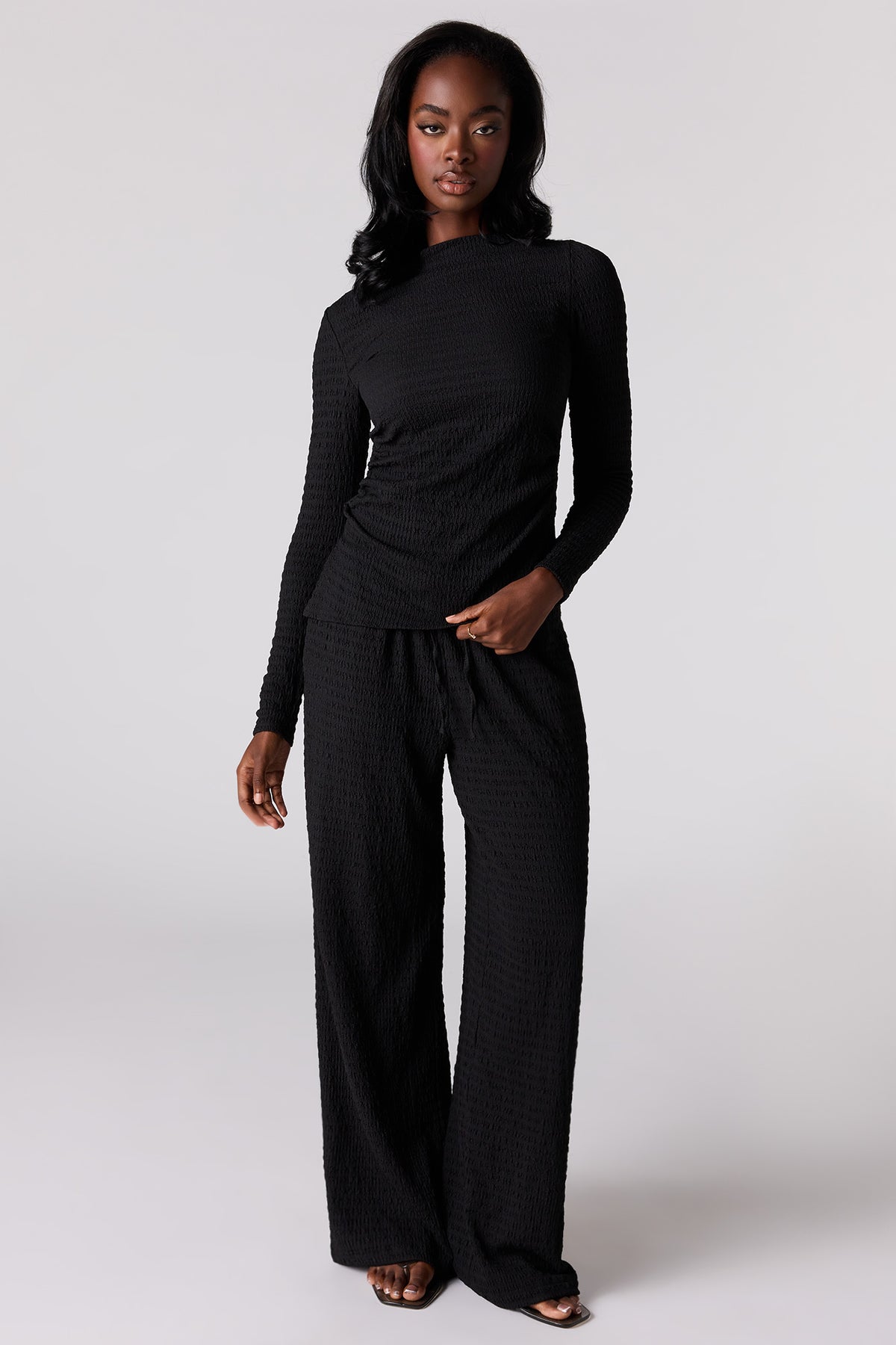 Pantalon texturé à jambe large