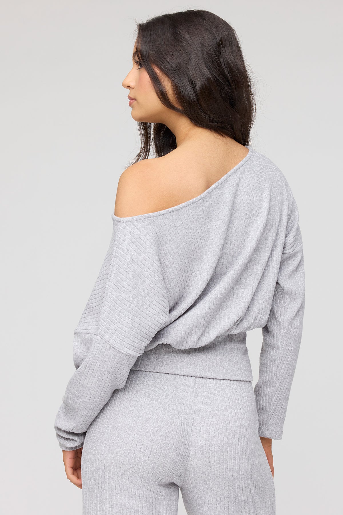 Alt View 2. Ribbed Knit Off Shoulder Long Sleeve Top - Heather Grey