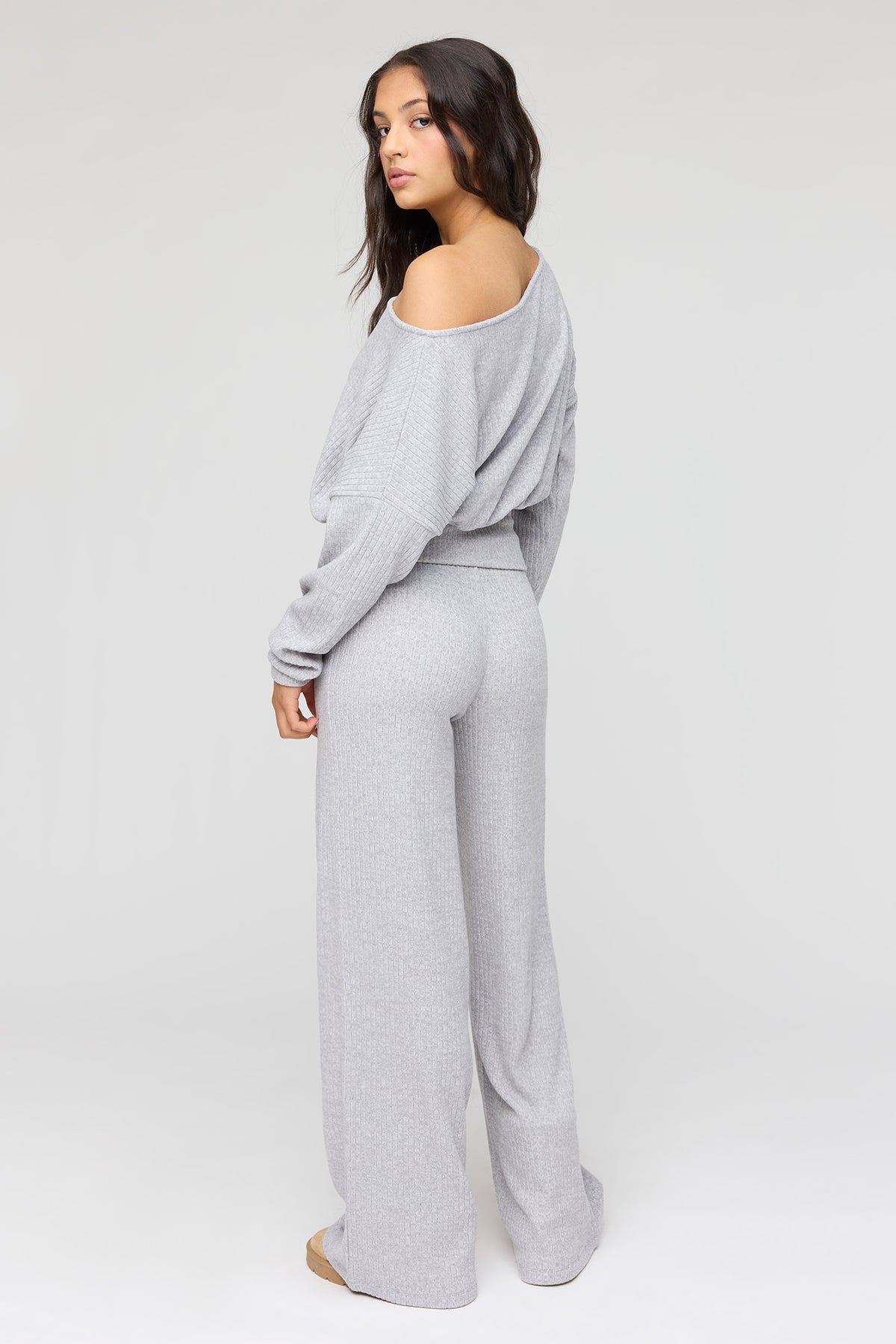 Alt View 3. Ribbed Knit Wide Leg Pant - Heather Grey