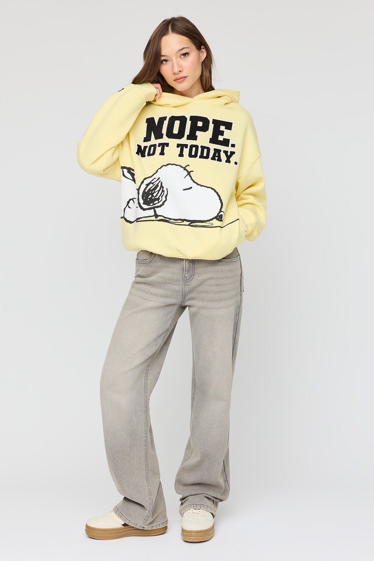 Alt View 3. Snoopy Graphic Fleece Hoodie - Yellow
