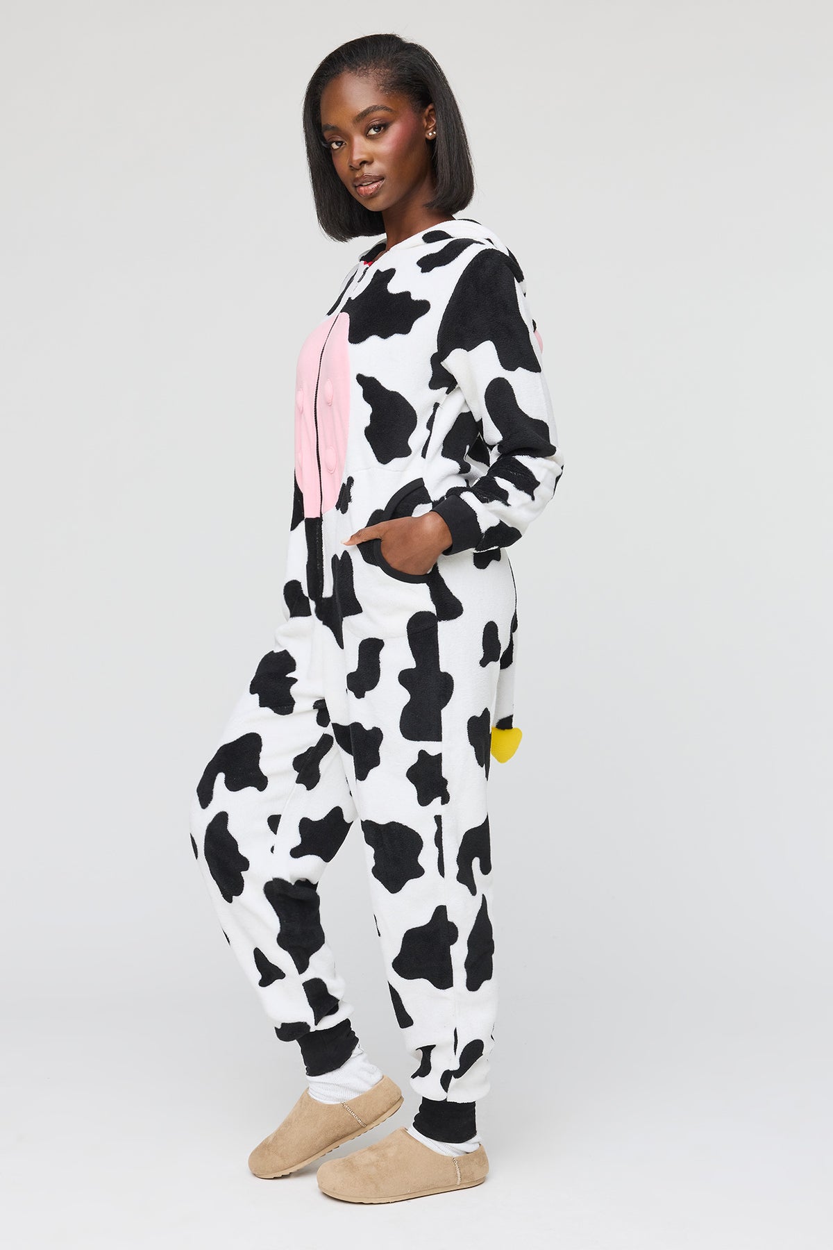 Vue alternative 2. Combinaison en peluche Vache 3D