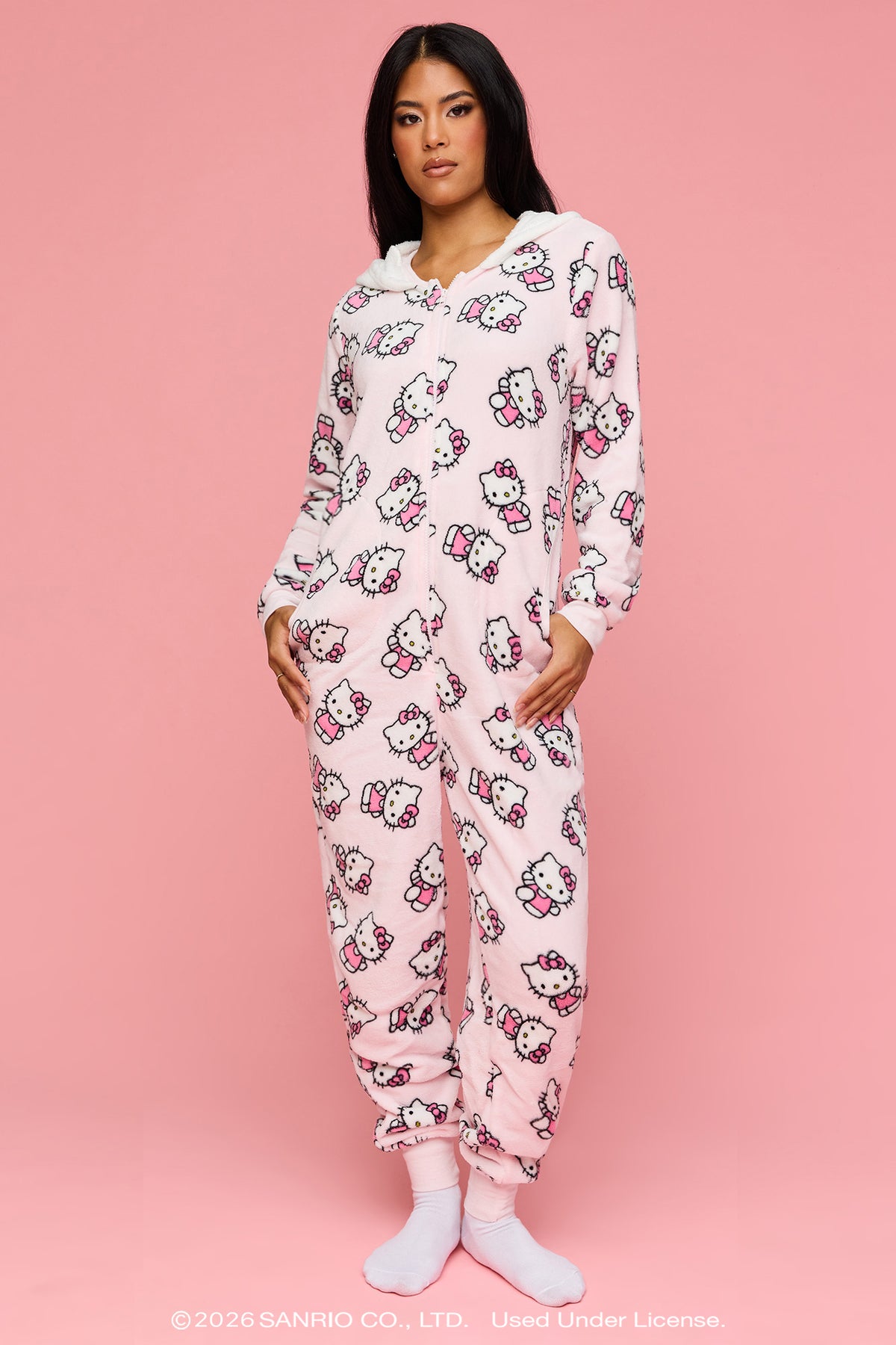 Vue alternative 3. Combinaison pelucheuse Hello Kitty® en 3D