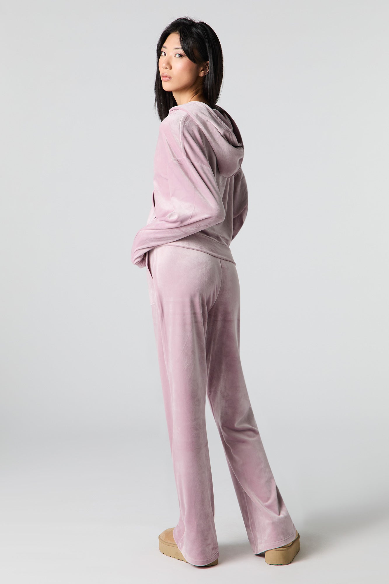Velour Wide Leg Pant – Urban Planet
