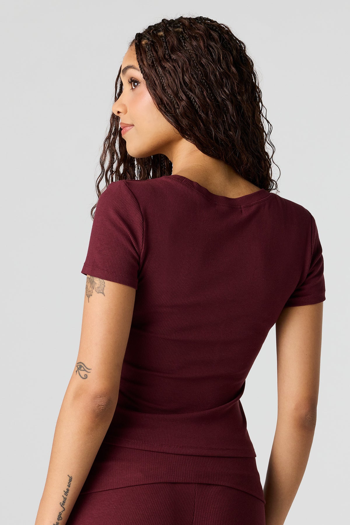Alt View 2. U/A Soft Ribbed T-Shirt - Burgundy