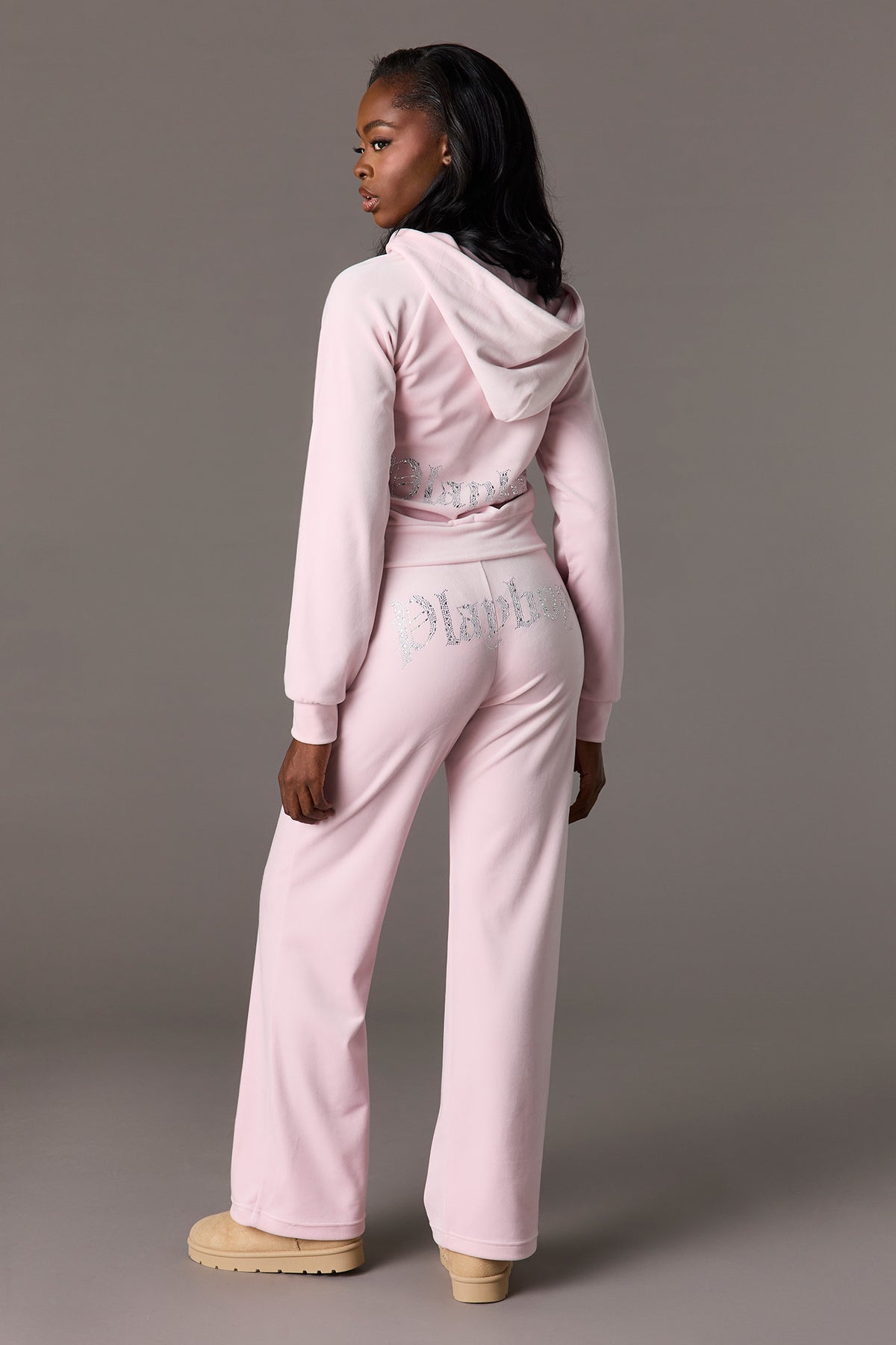 Vue alternative 3. Pantalon en velours à imprimé Playboy orné de pierres du Rhin