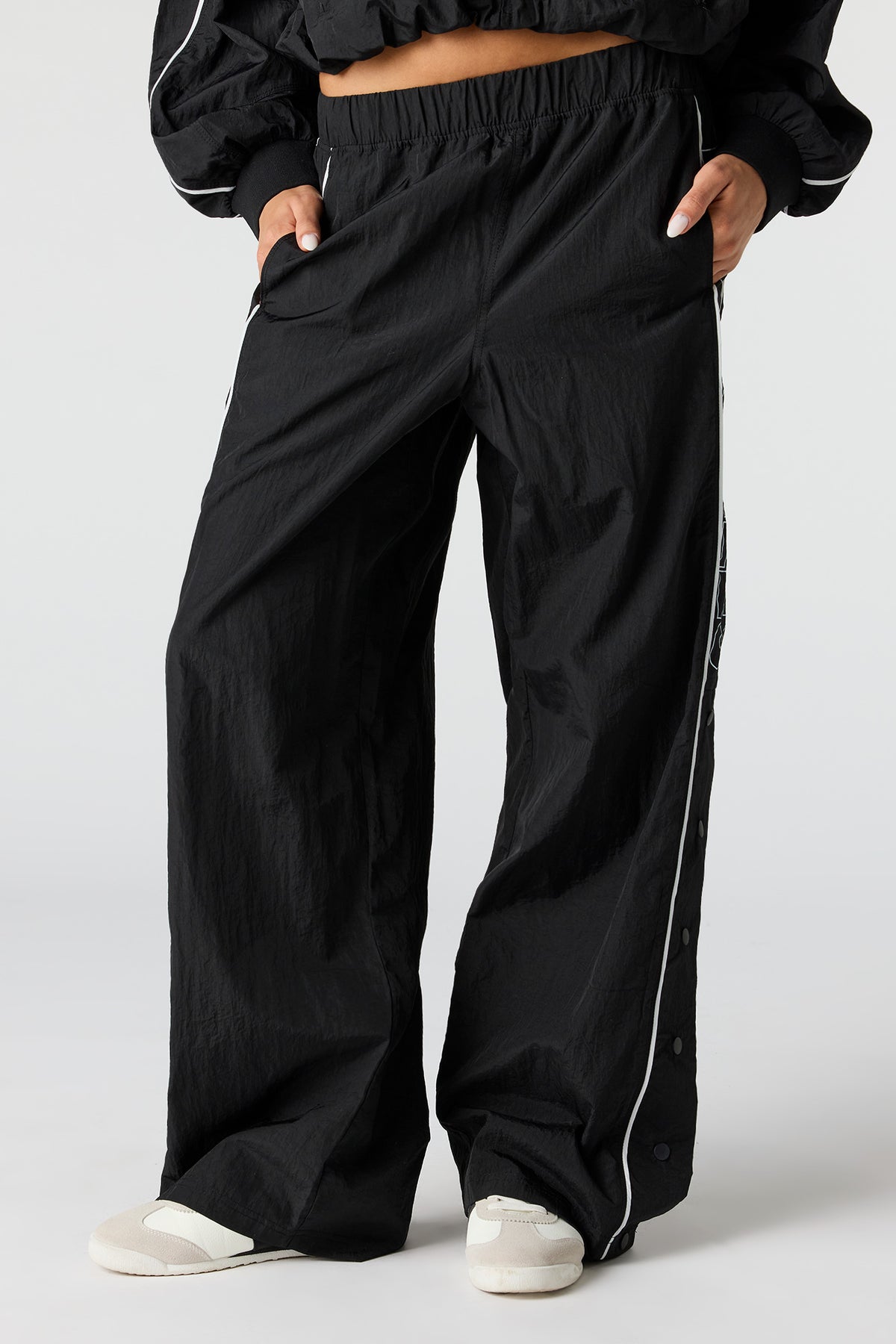 Vue alternative 2. Pantalon Sommer Ray à ouvertures latérales