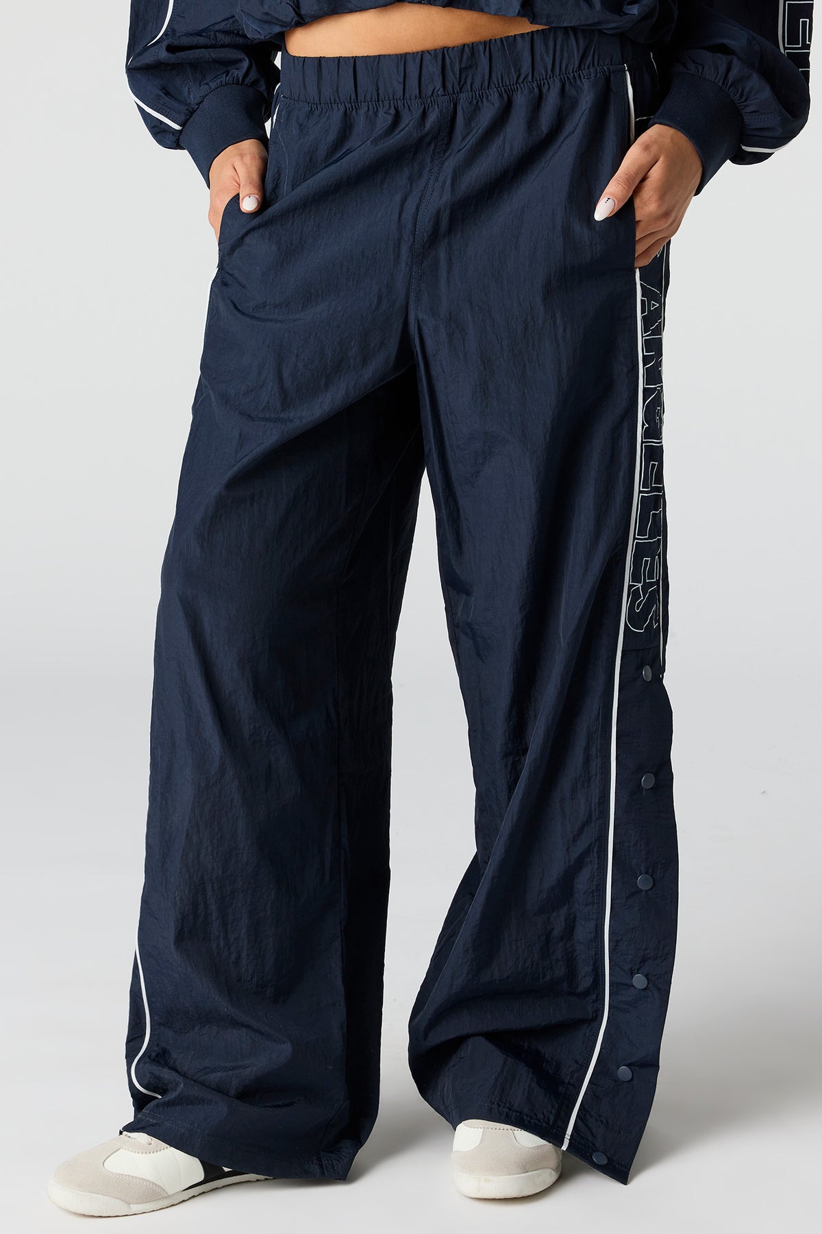 Vue alternative 2. Pantalon Sommer Ray à ouvertures latérales