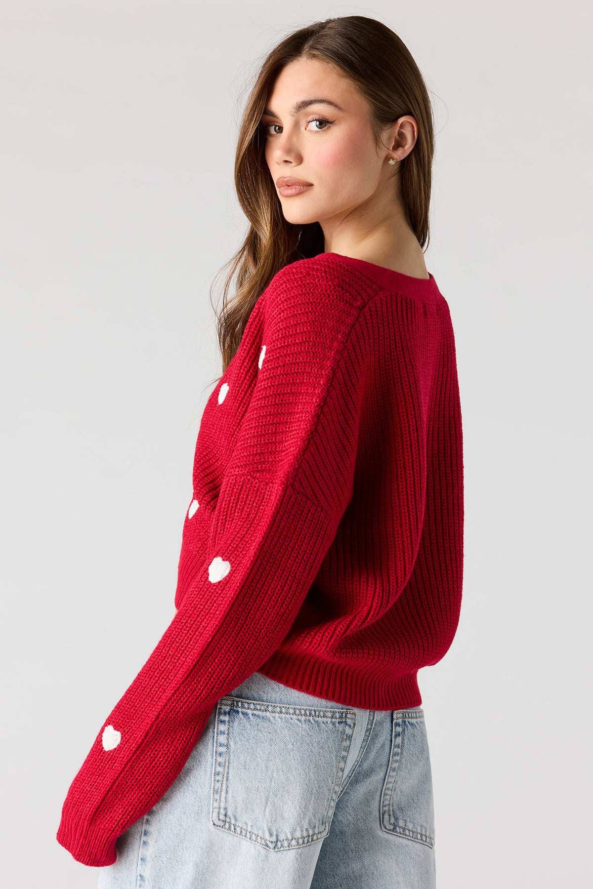 Vue alternative 2. Cardigan boutonné avec coeur en 3D