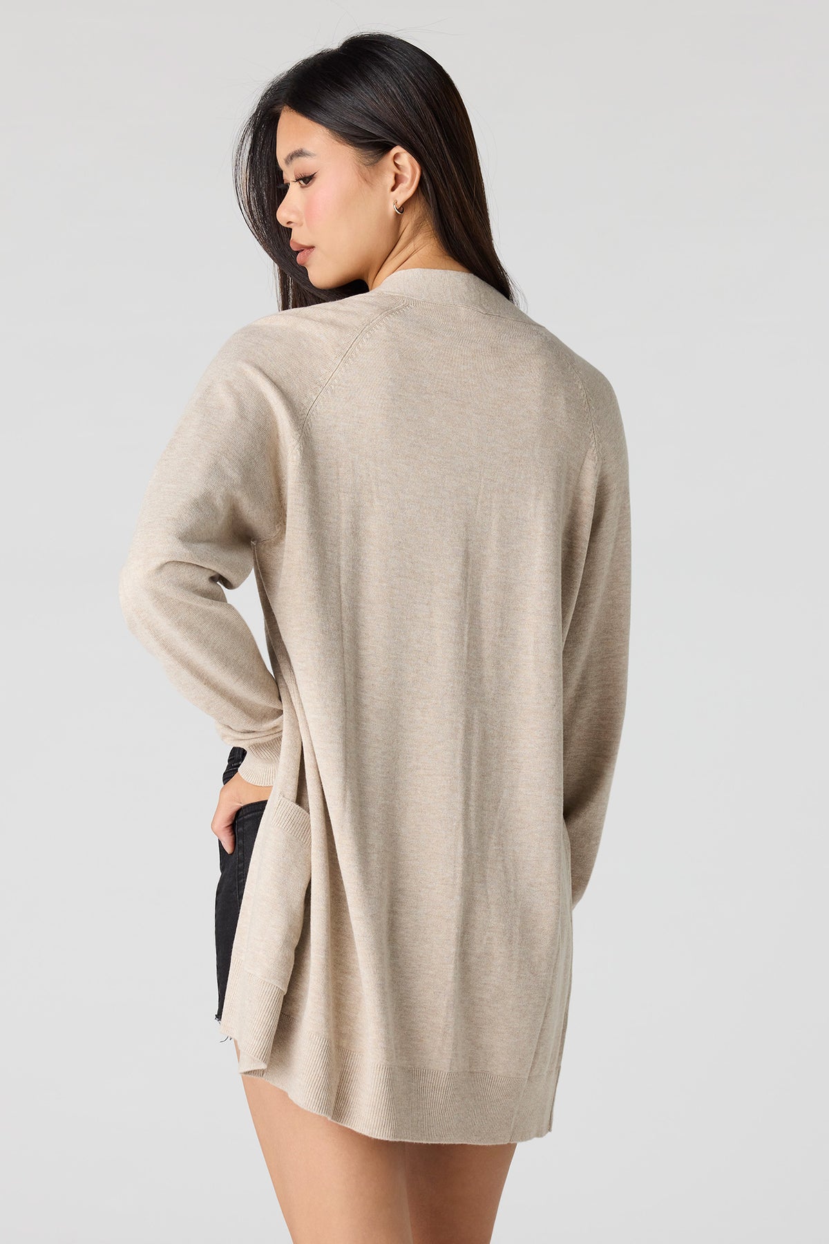 Vue alternative 2. Cardigan ouvert