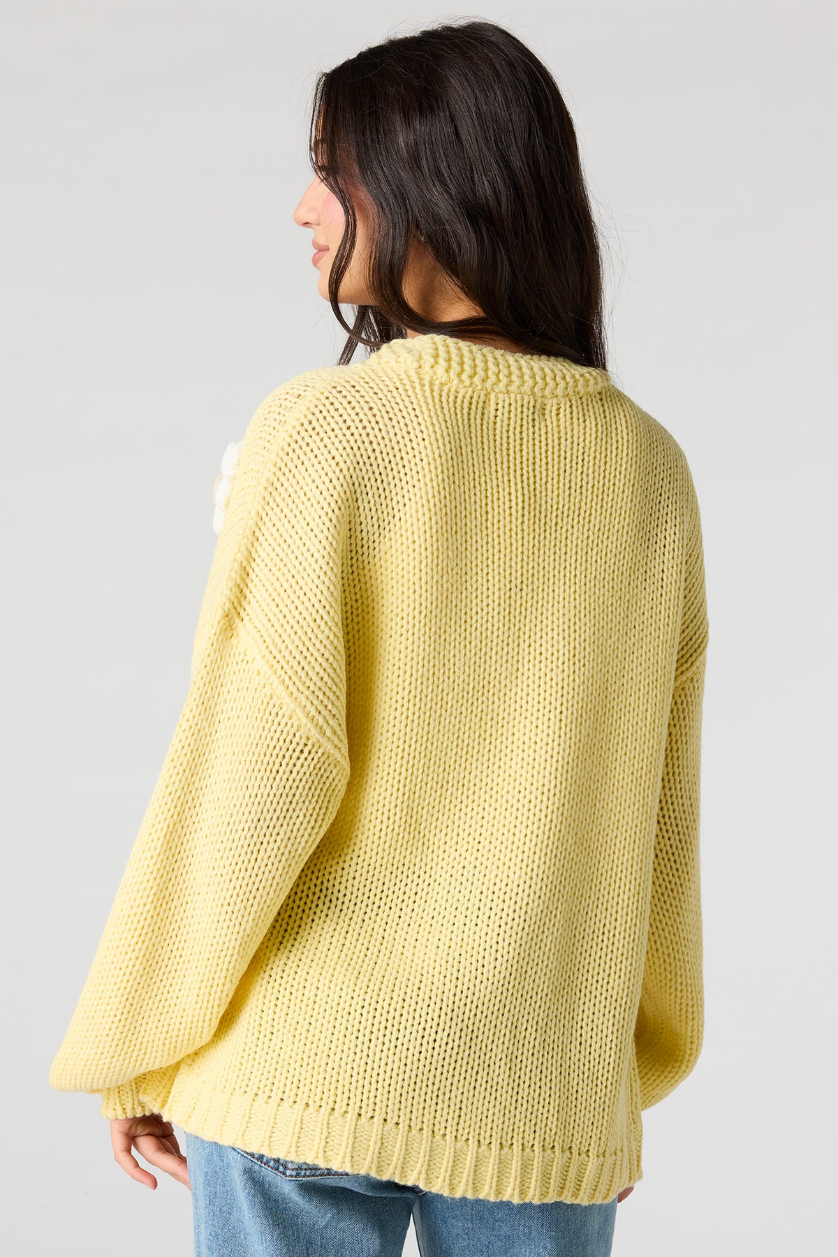 Vue alternative 2. Cardigan en tricot 3D
