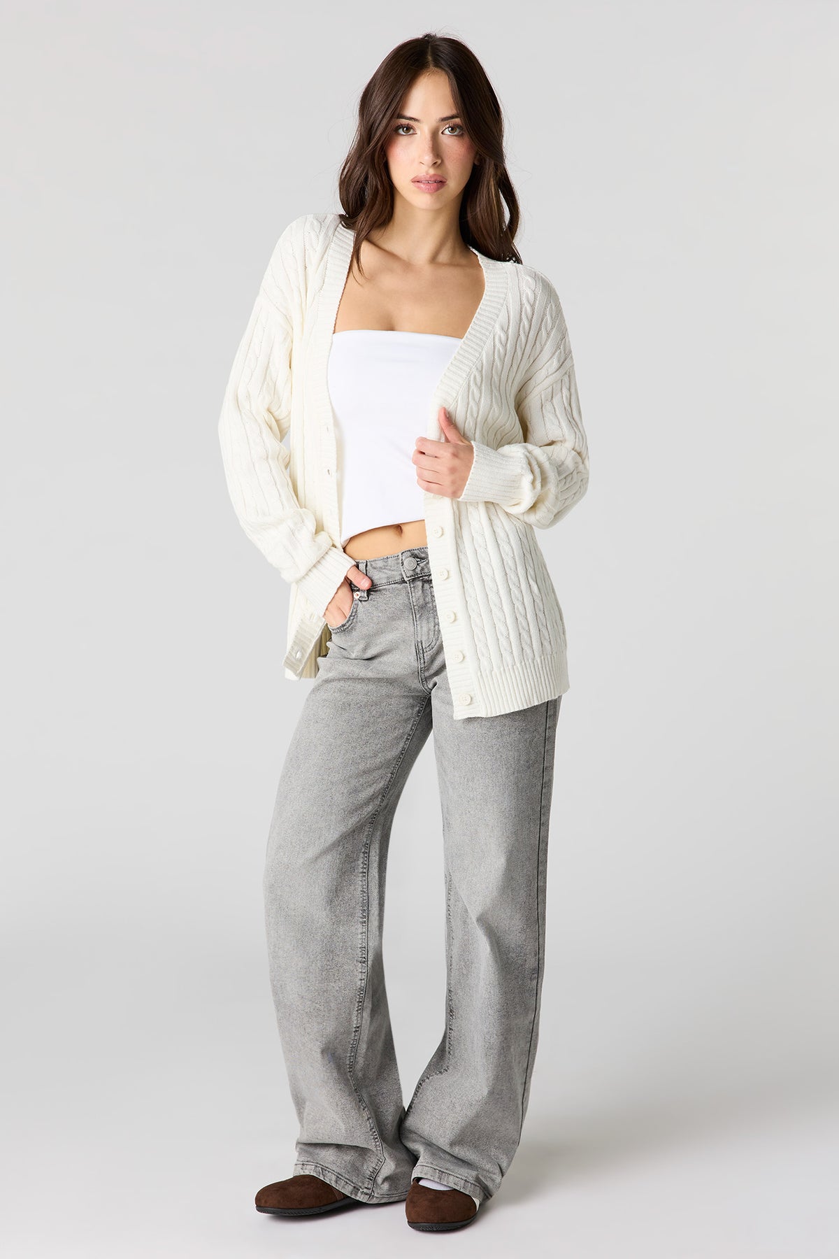 Alt View 3. Cable Knit Oversized Cardigan - Ivory