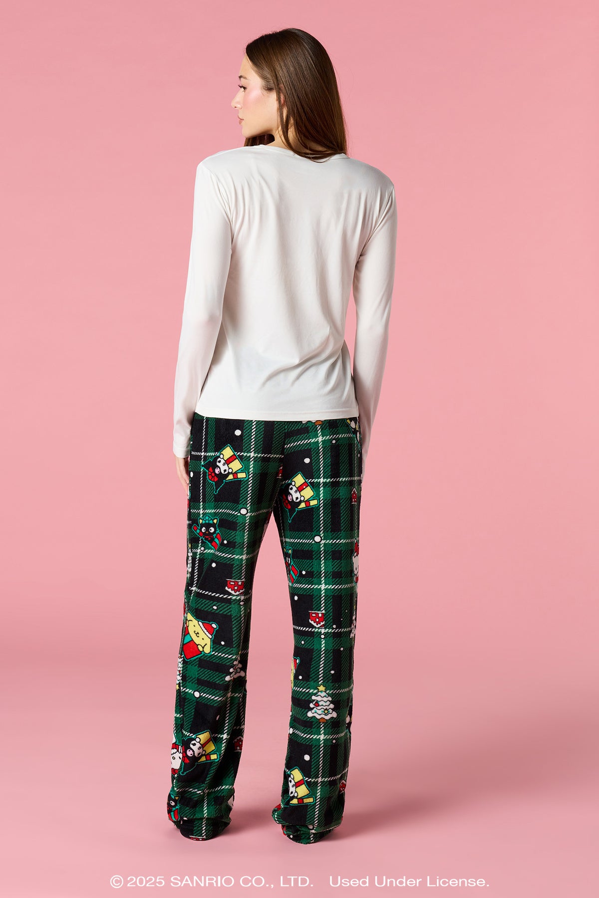 Alt View 4. Hello Kitty® and Friends Womens Christmas Pajama Set - Green