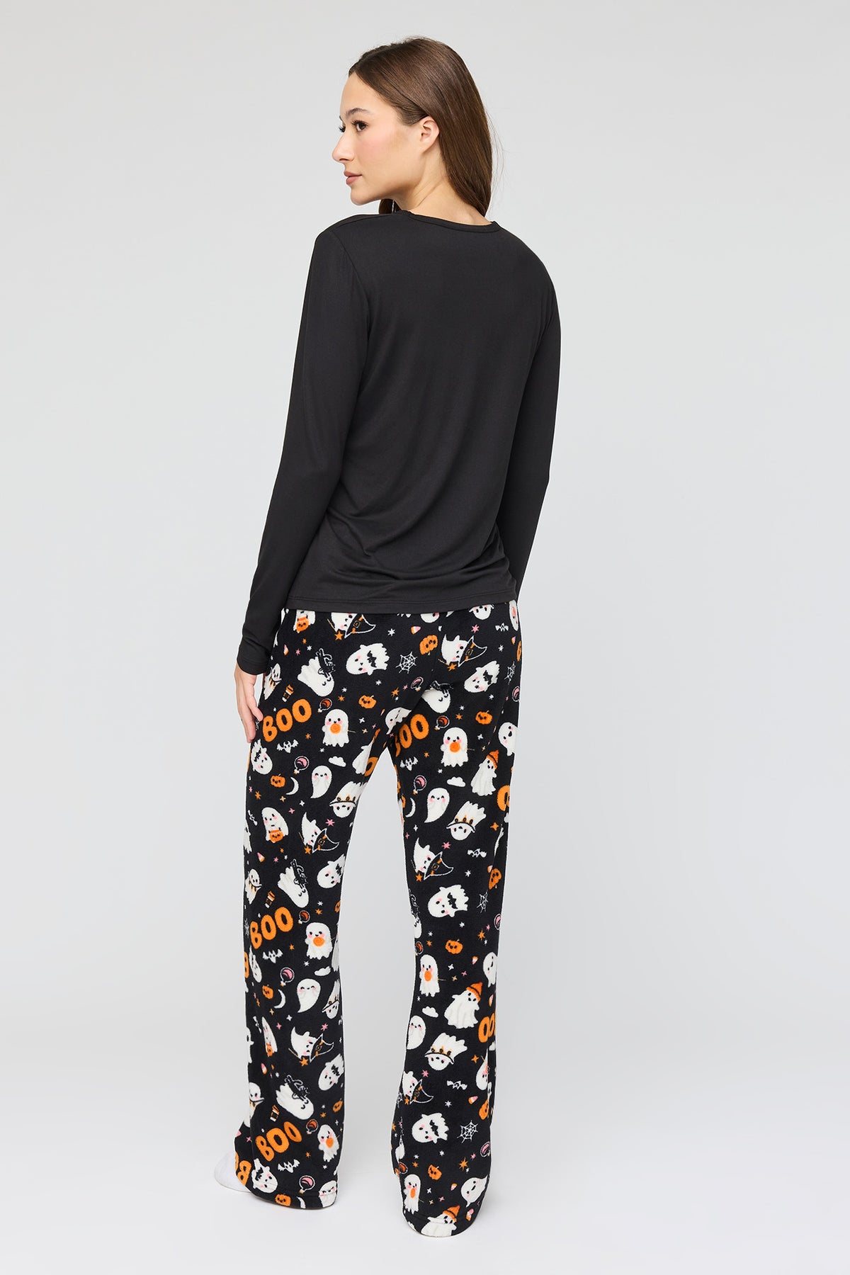 Vue alternative 4. Ensembl pyjama Pyjama de famille à imprimé Boo Crew pour femme