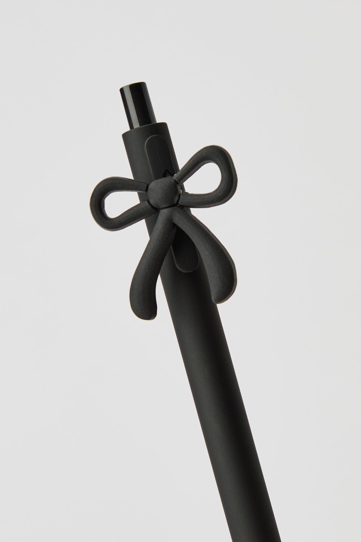 Alt View 4. Bow Pen & Pencil Case Set - Black