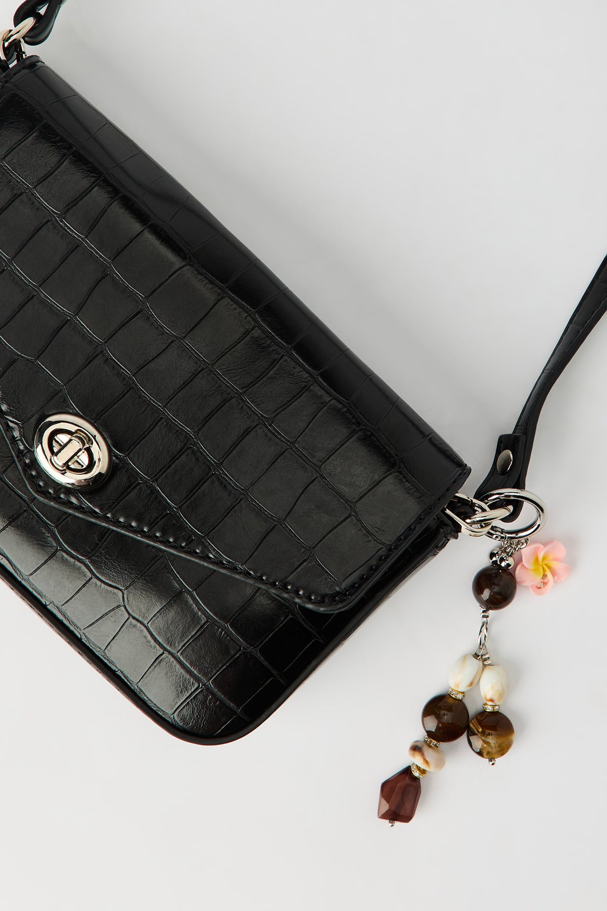 Alt View 3. Convertible Shoulder Bag with Keychain - Black