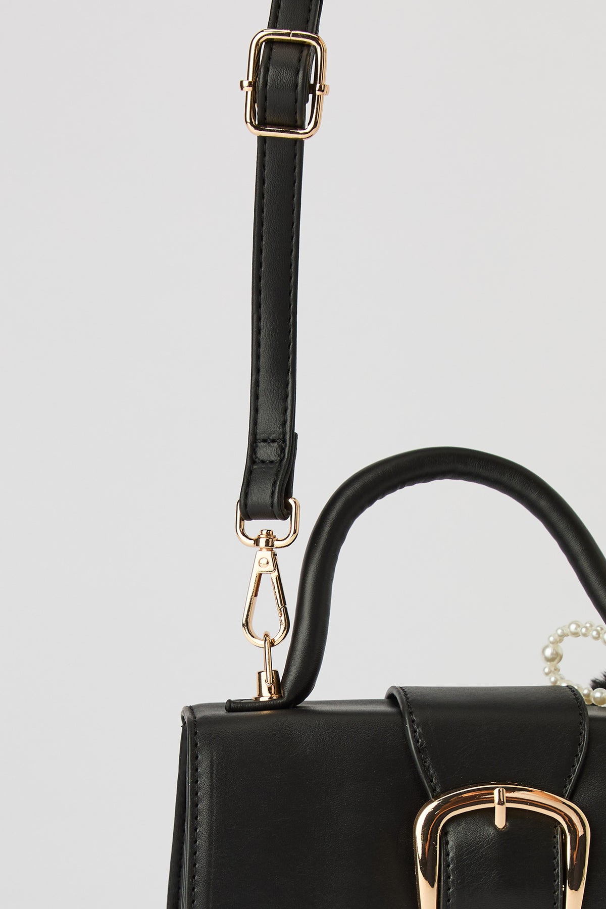 Alt View 4. Buckled Purse with Coin Purse - Black