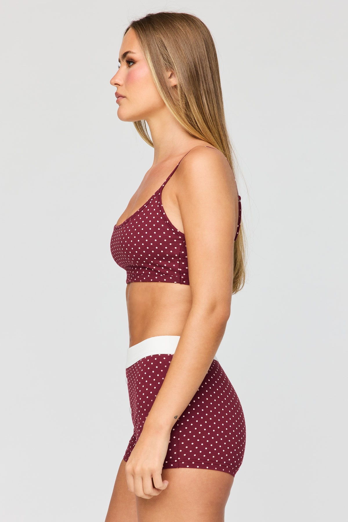 Vue alternative 2. Ensemble pyjama avec débardeur à encolure dégagée et caleçon