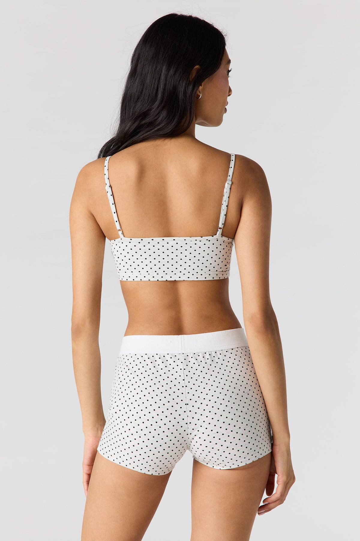 Vue alternative 3. Ensemble pyjama avec débardeur et caleçon