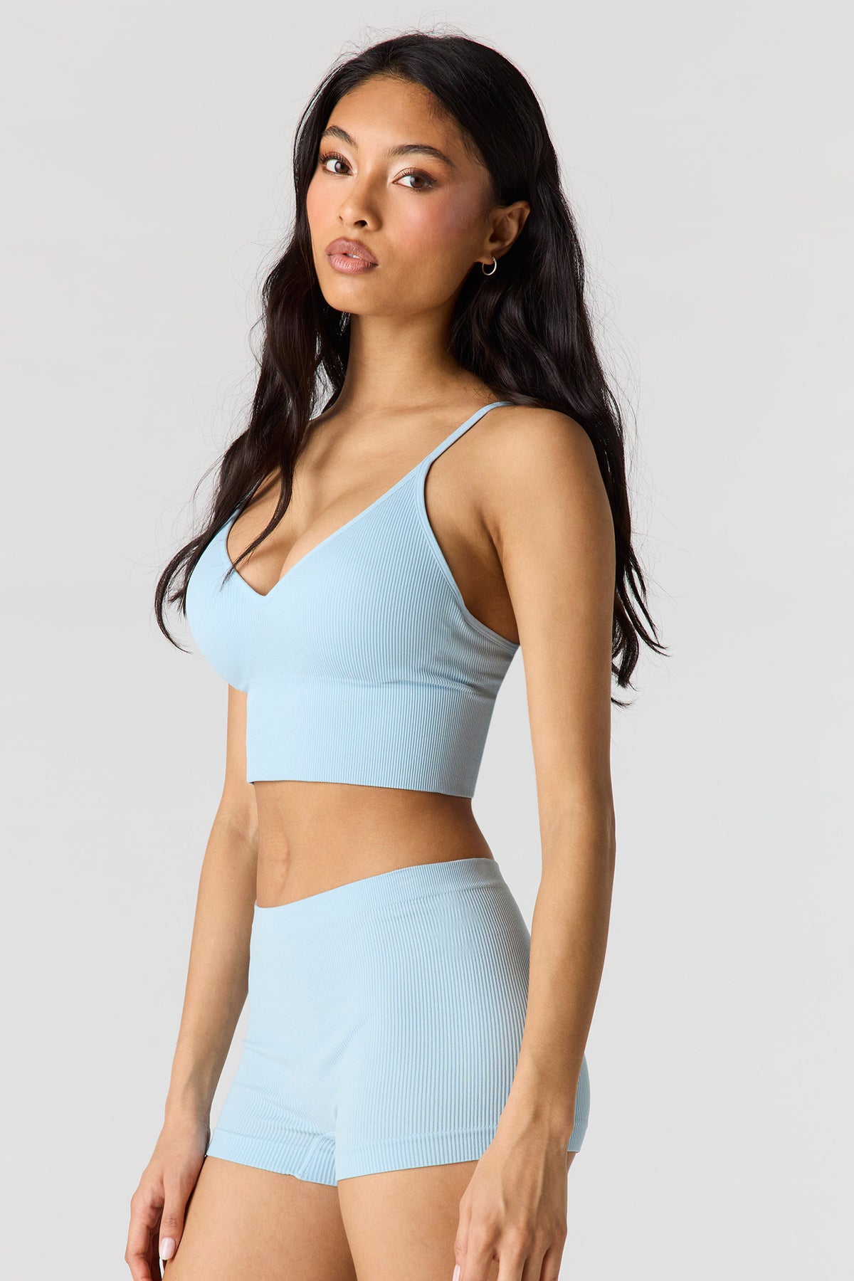Vue alternative 2. Bralette coussinée côtelée sans couture