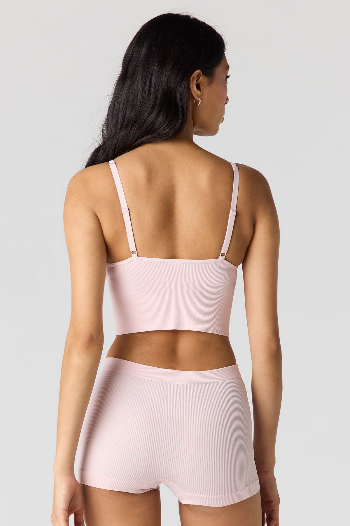 Vue alternative 3. Bralette coussinée côtelée sans couture