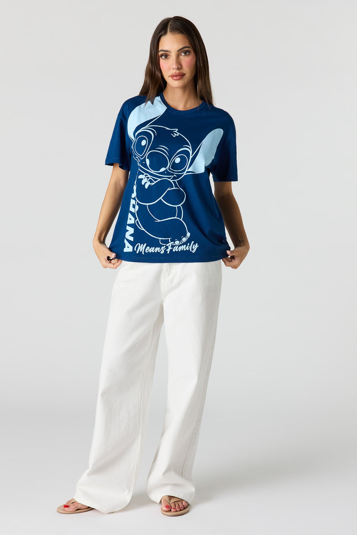 Vue alternative 3. T-shirt de coupe garçonne à imprimé Stitch