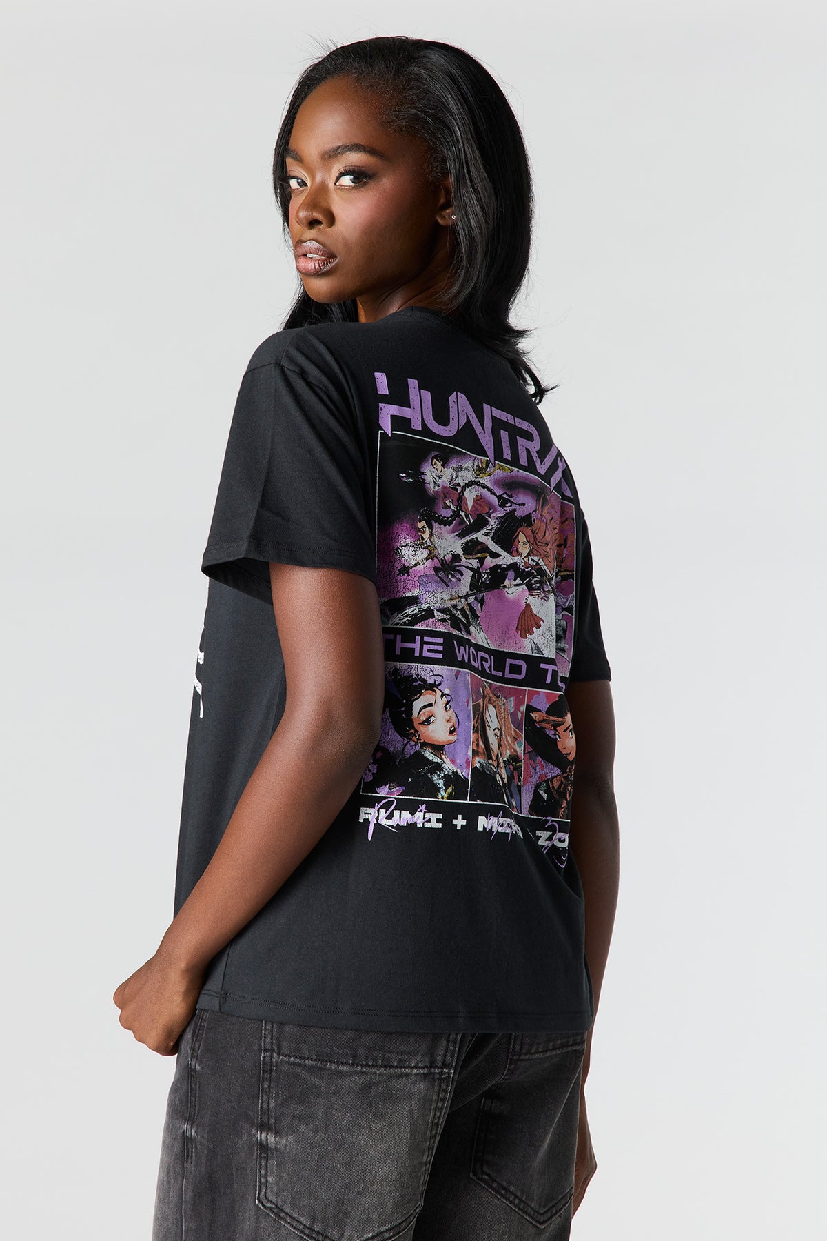 Vue alternative 2. T-shirt à imprimé KPop Demon Hunters