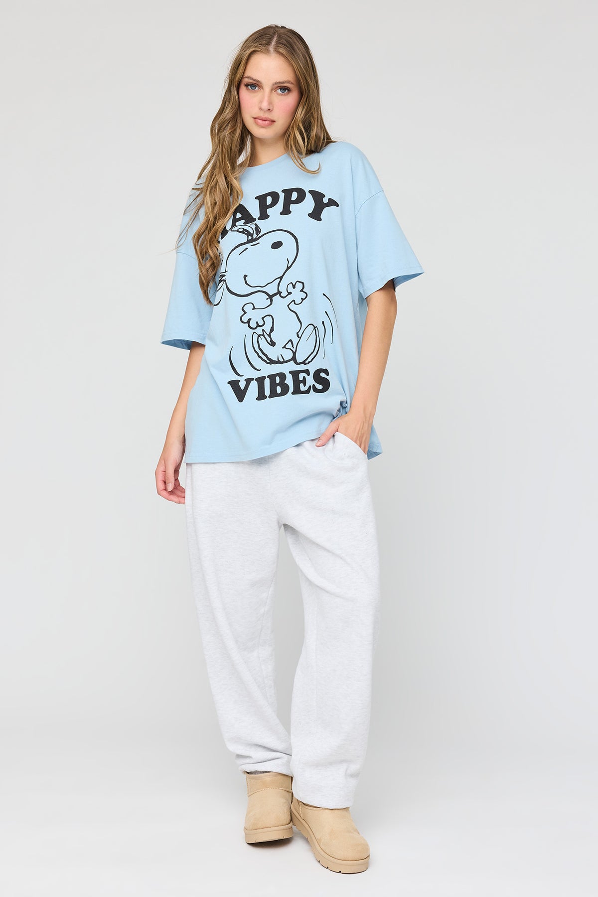 Alt View 3. Peanuts Snoopy Graphic Boyfriend T-Shirt - Blue