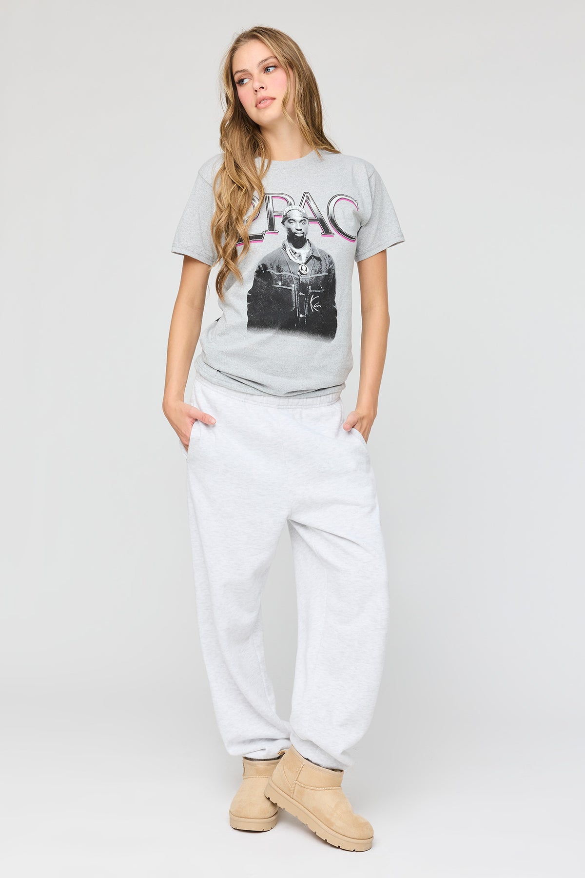 Vue alternative 3. T-shirt de coupe garçonne à imprimé Tupac 