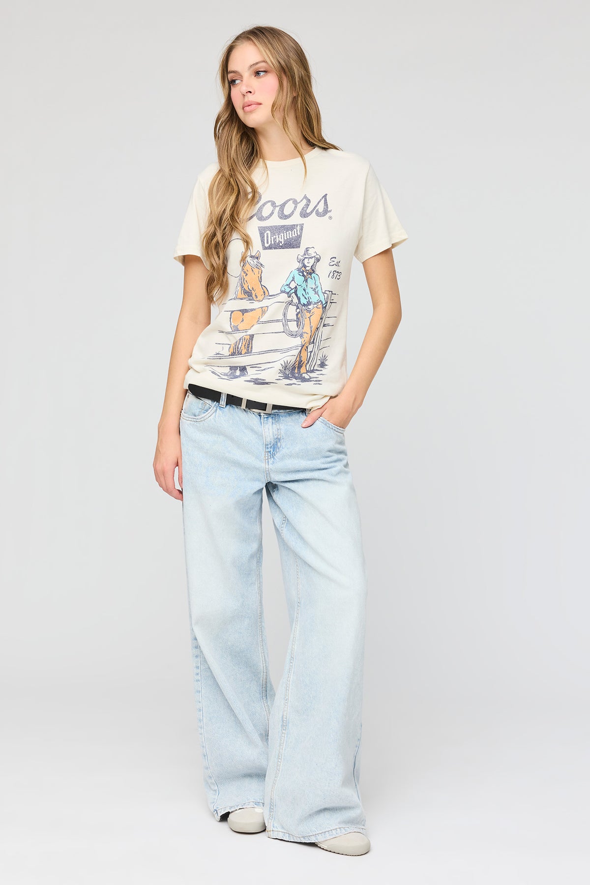 Alt View 3. Coors Graphic Boyfriend T-Shirt - Natural