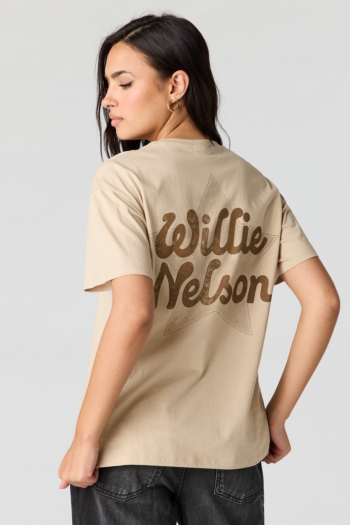 Alt View 2. Willie Nelson Graphic Boyfriend T-Shirt - Tan