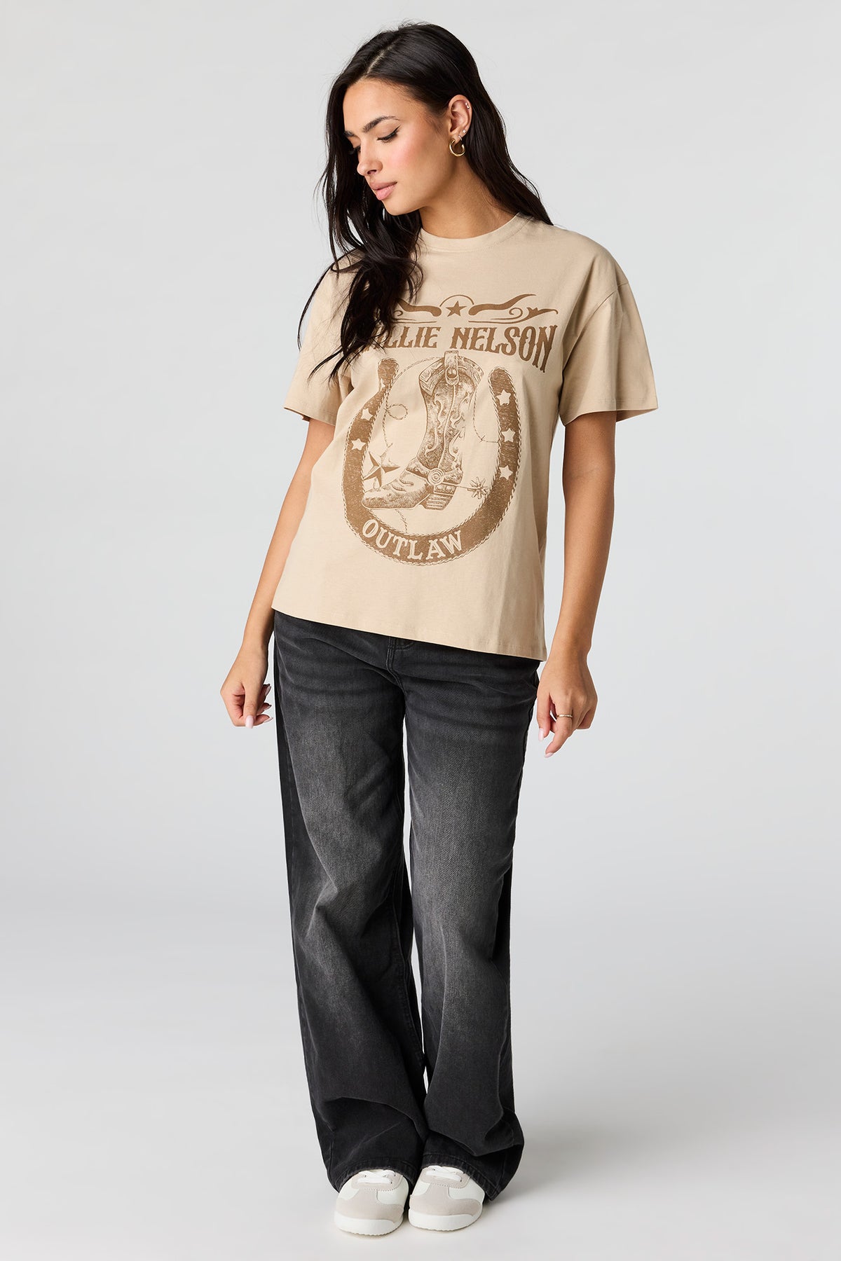 Alt View 3. Willie Nelson Graphic Boyfriend T-Shirt - Tan