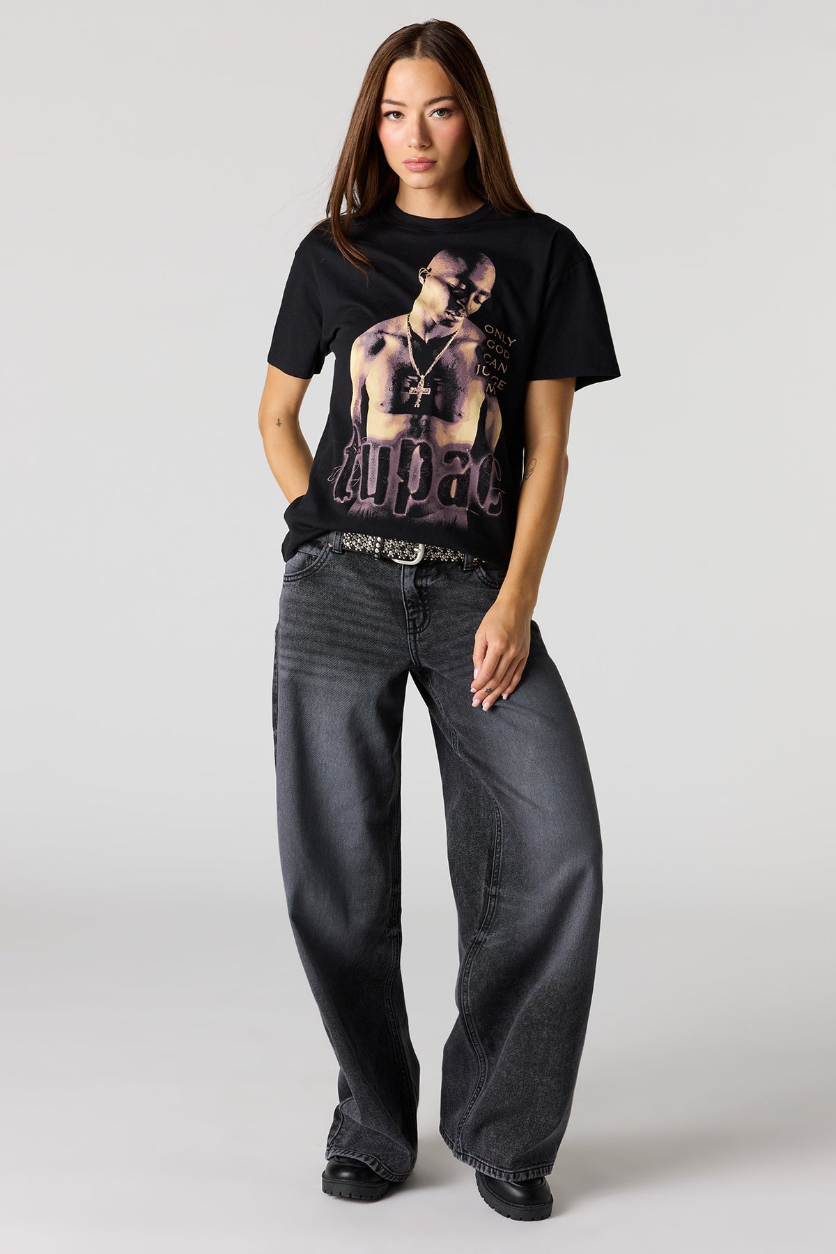 Alt View 3. Tupac Graphic Boyfriend T-Shirt - Black