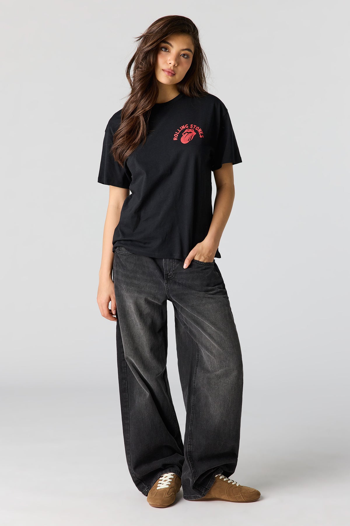 Alt View 3. The Rolling Stones Graphic Boyfriend T-Shirt - Black