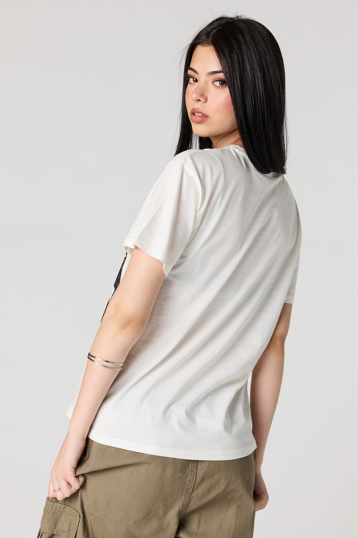 Alt View 2. The Cranberries Graphic Boyfriend T-Shirt - Off White