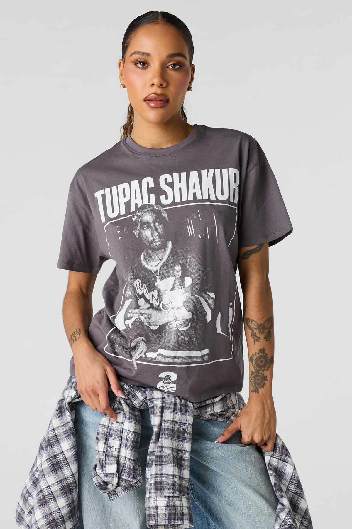 Alt View 4. Tupac Graphic Boyfriend T-Shirt - Dark Grey