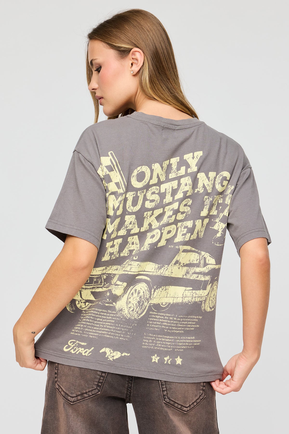 Vue alternative 2. T-shirt surdimensionné à imprimé Ford Mustang 