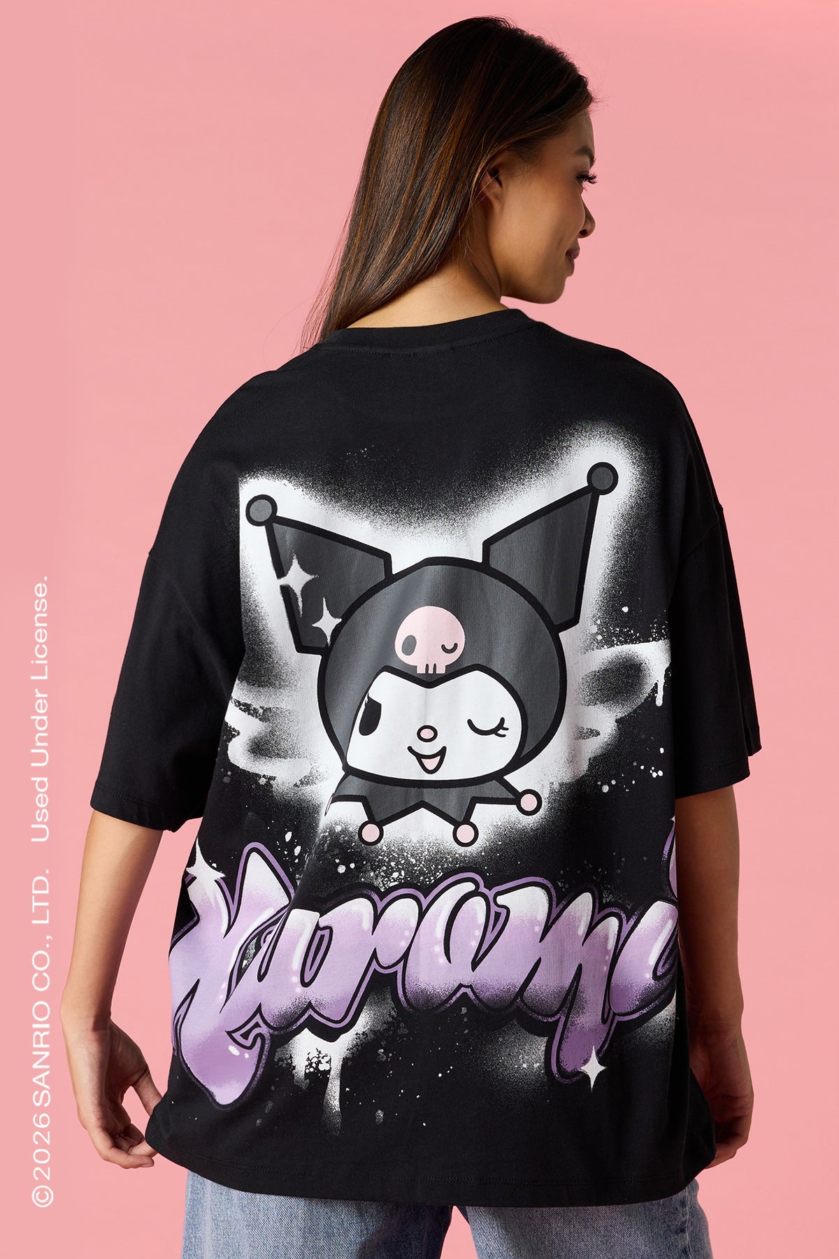 Vue alternative 2. T-shirt surdimensionné à imprimé Kuromi™