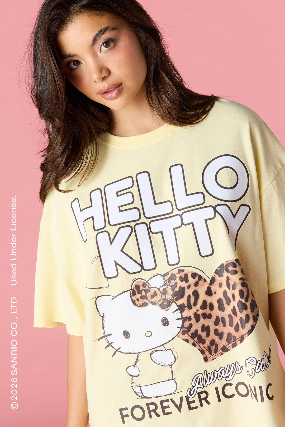 Vue alternative 4. T-shirt surdimensionné à imprimé Hello Kitty®