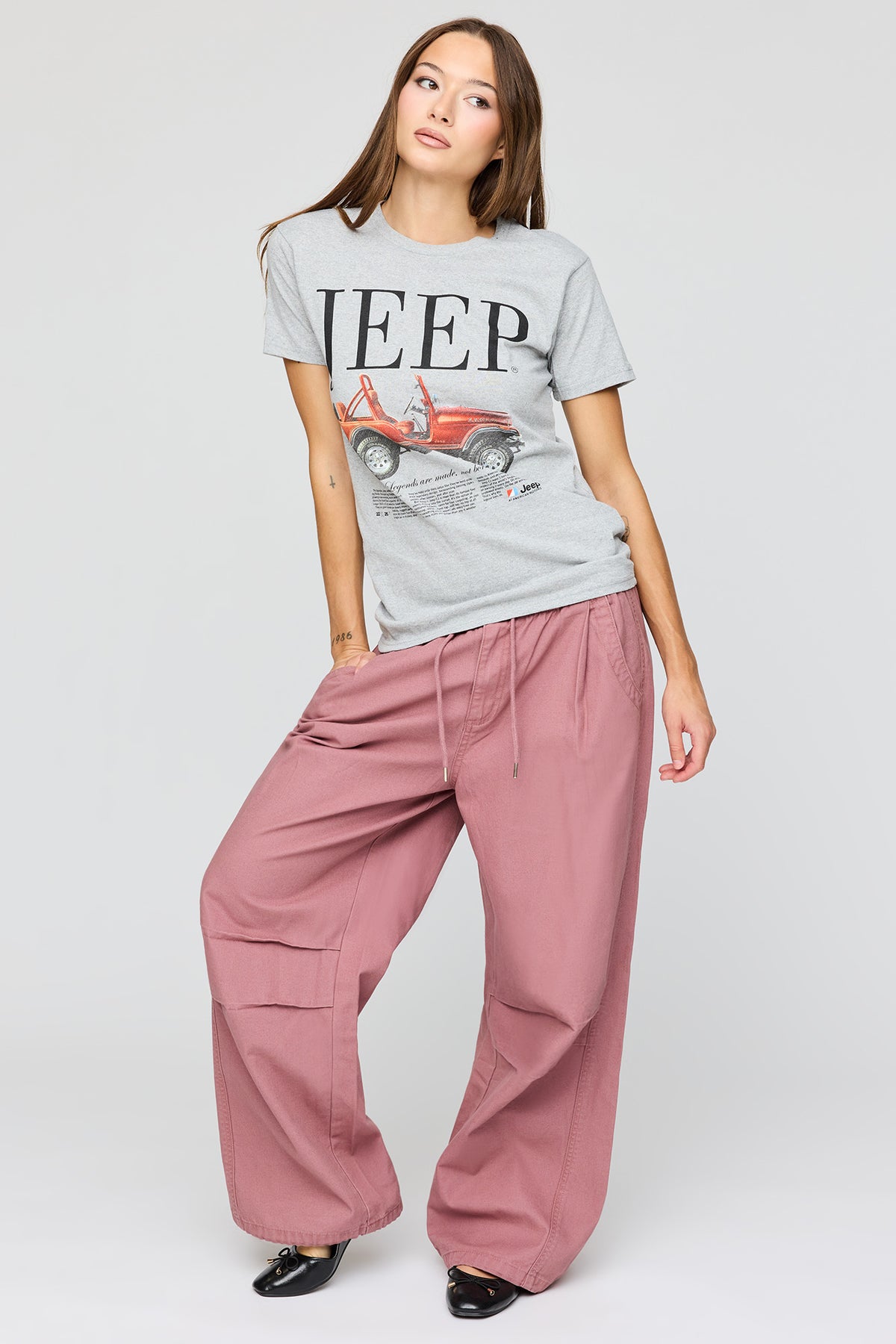 Vue alternative 3. T-shirt de coupe garçonne à imprimé Jeep