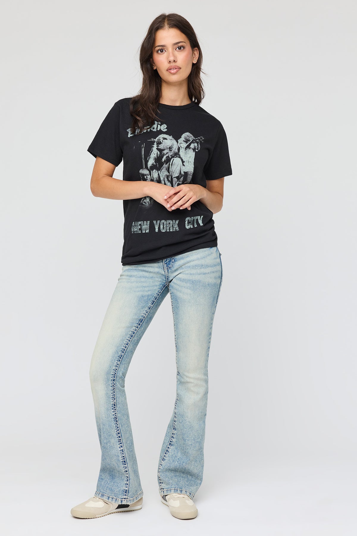 Alt View 3. Blondie Graphic Boyfriend T-Shirt - Black