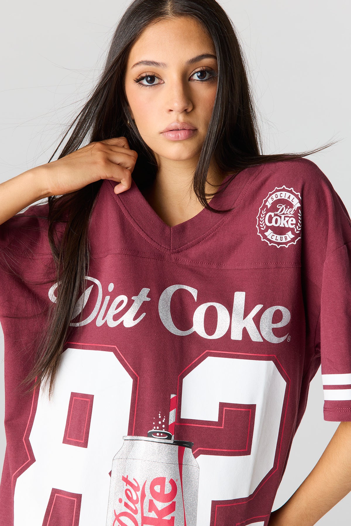Alt View 4. Glittery Coke Graphic T-Shirt - Burgundy